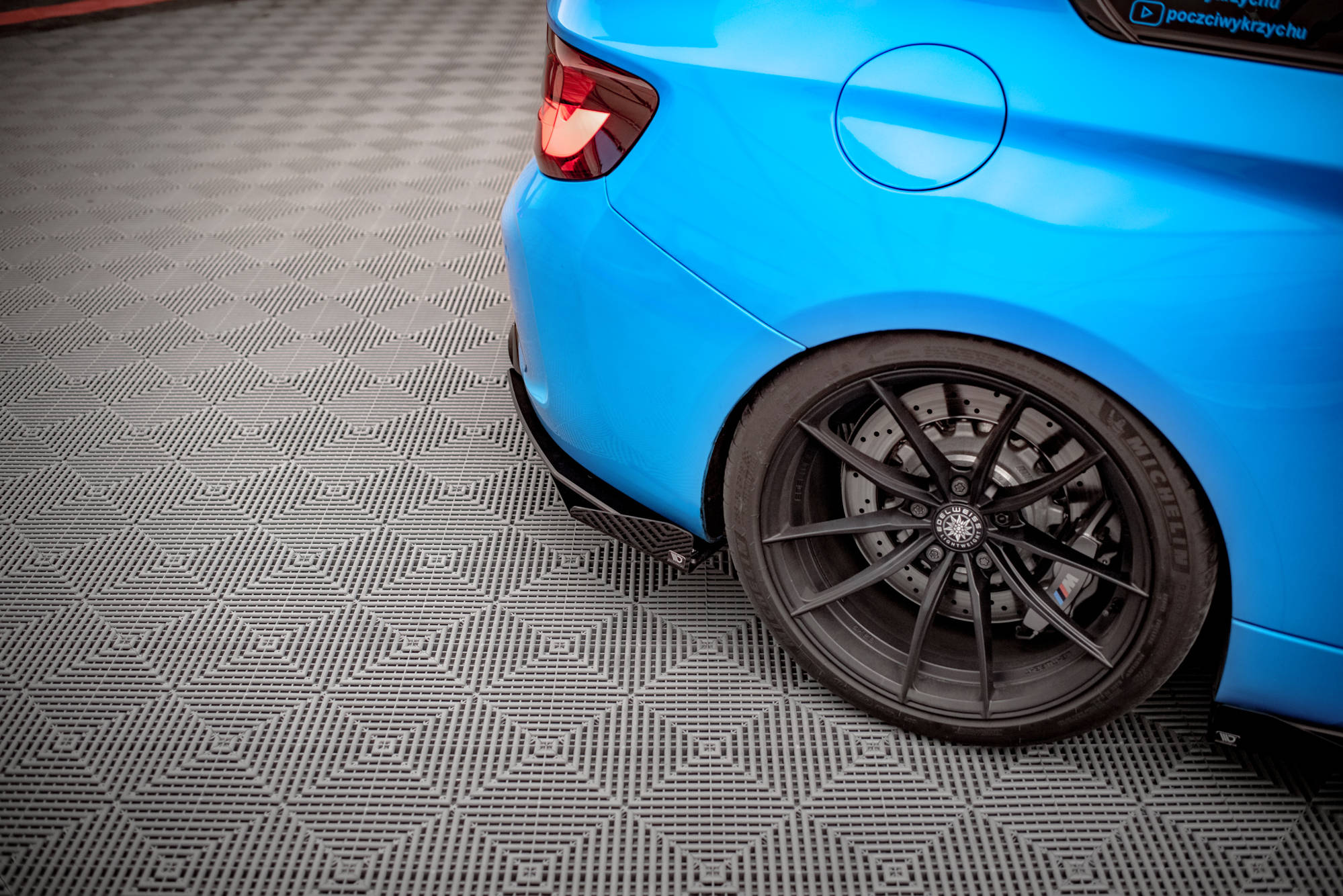 Street Pro Heck Ansatz Flaps passend für BMW M2 F87 schwarz Hochglanz