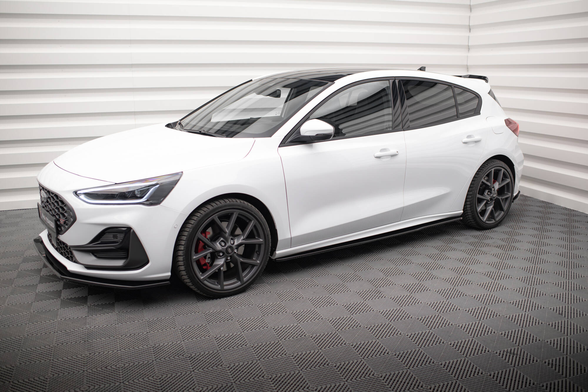 Seitenschweller Ansatz für V.3 für Ford Focus ST / ST-Line Mk4 Facelift schwarz Hochglanz