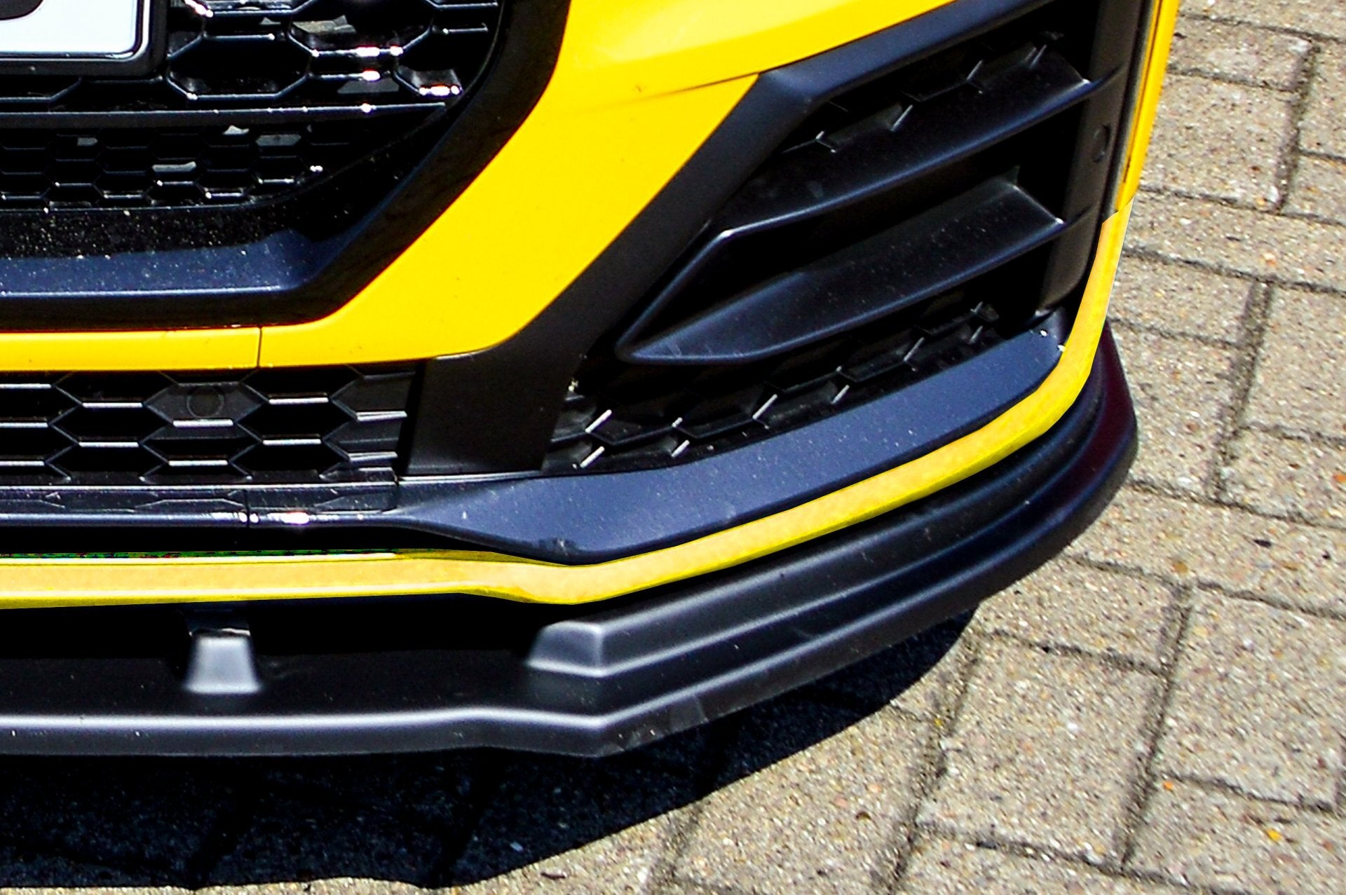 Cup Frontspoilerlippe für Audi Q2 Sport GA aus ABS OEM Optik