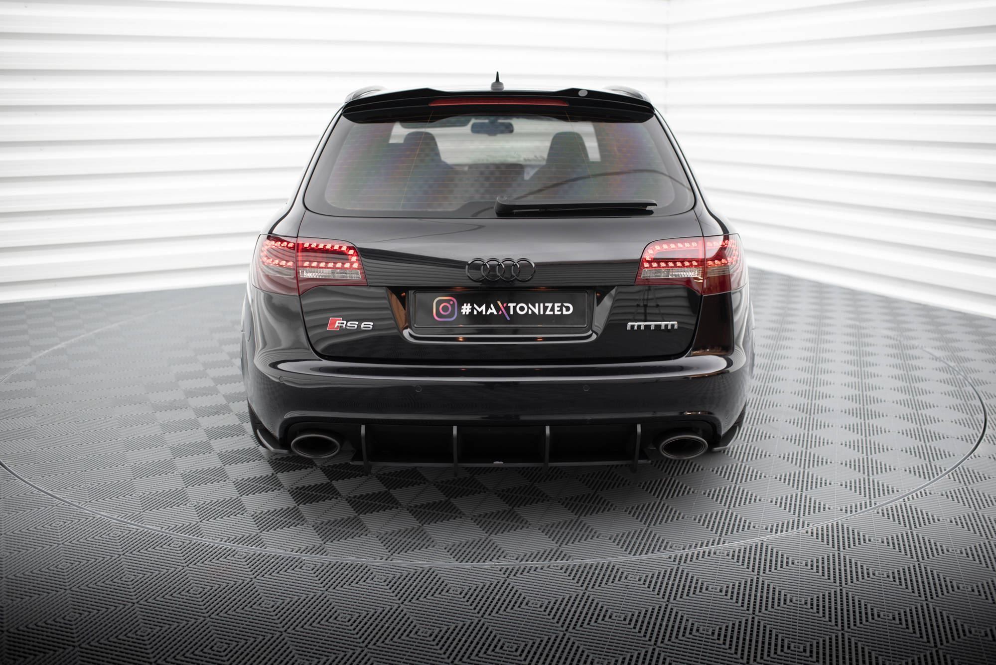 Street Pro Heck Ansatz Flaps passend für Audi RS6 Avant C6 rot