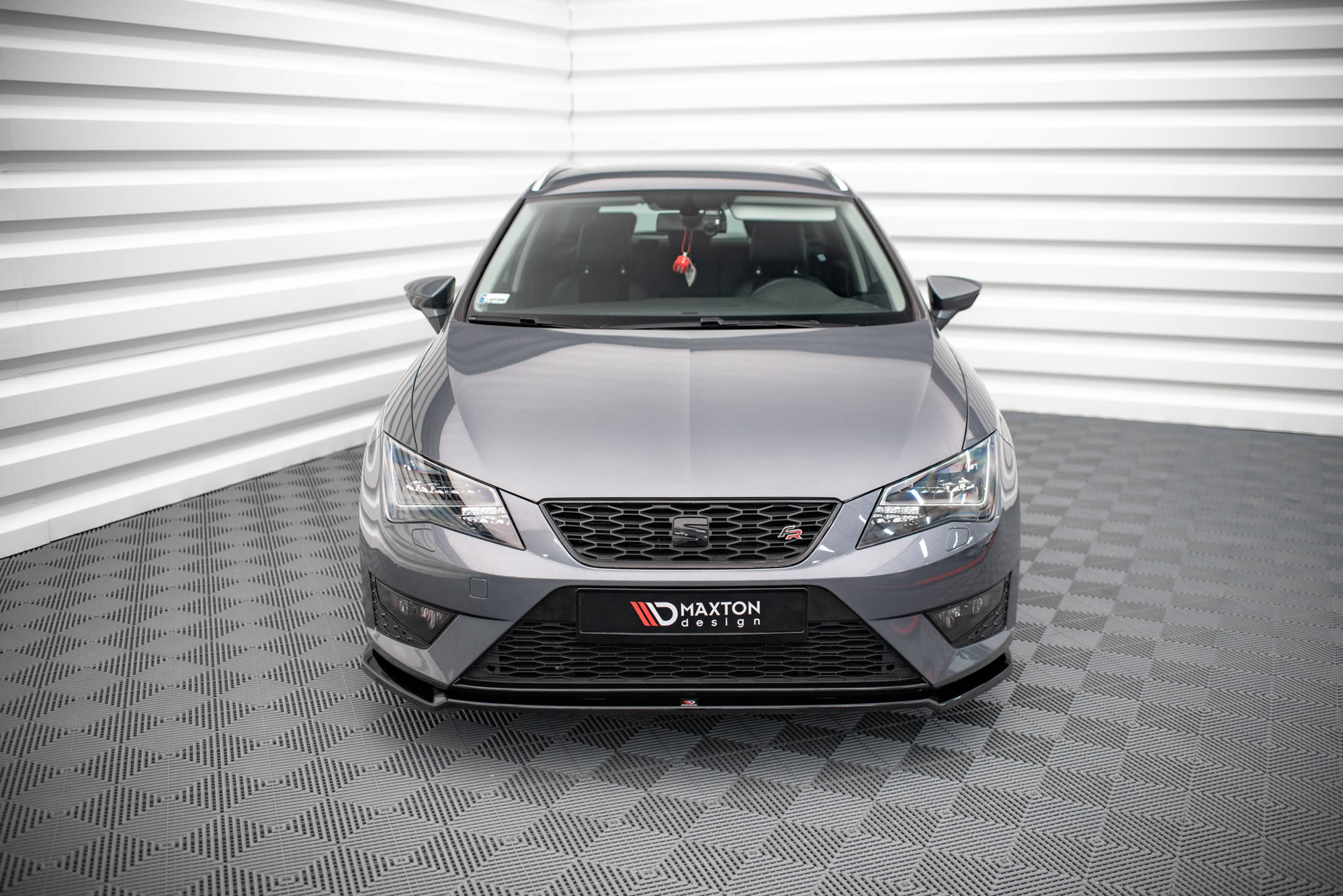 Street+ Spoilerlippe Front Ansatz V.2 passend für Seat Leon FR / CUPRA Mk3 schwarz Hochglanz