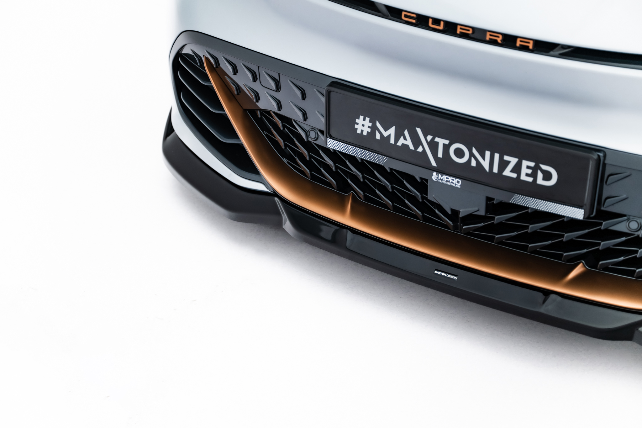 Frontlippe V.2 passend für CUPRA Born Mk1 schwarz Hochglanz