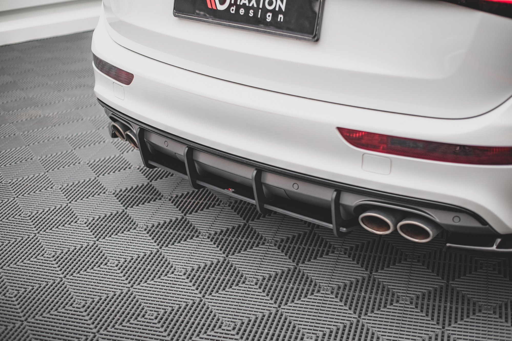 Street Pro Heckschürze Heck Ansatz Diffusor passend für Audi SQ5 Mk1 8R schwarz-rot