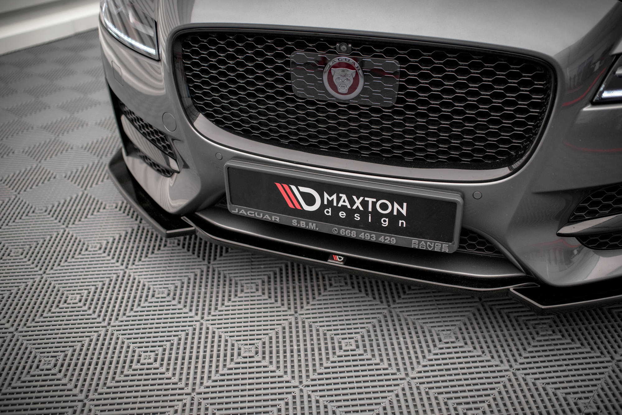 Street+ Spoilerlippe Front Ansatz V.1 passend für Jaguar XF R-Sport Mk2 schwarz Hochglanz