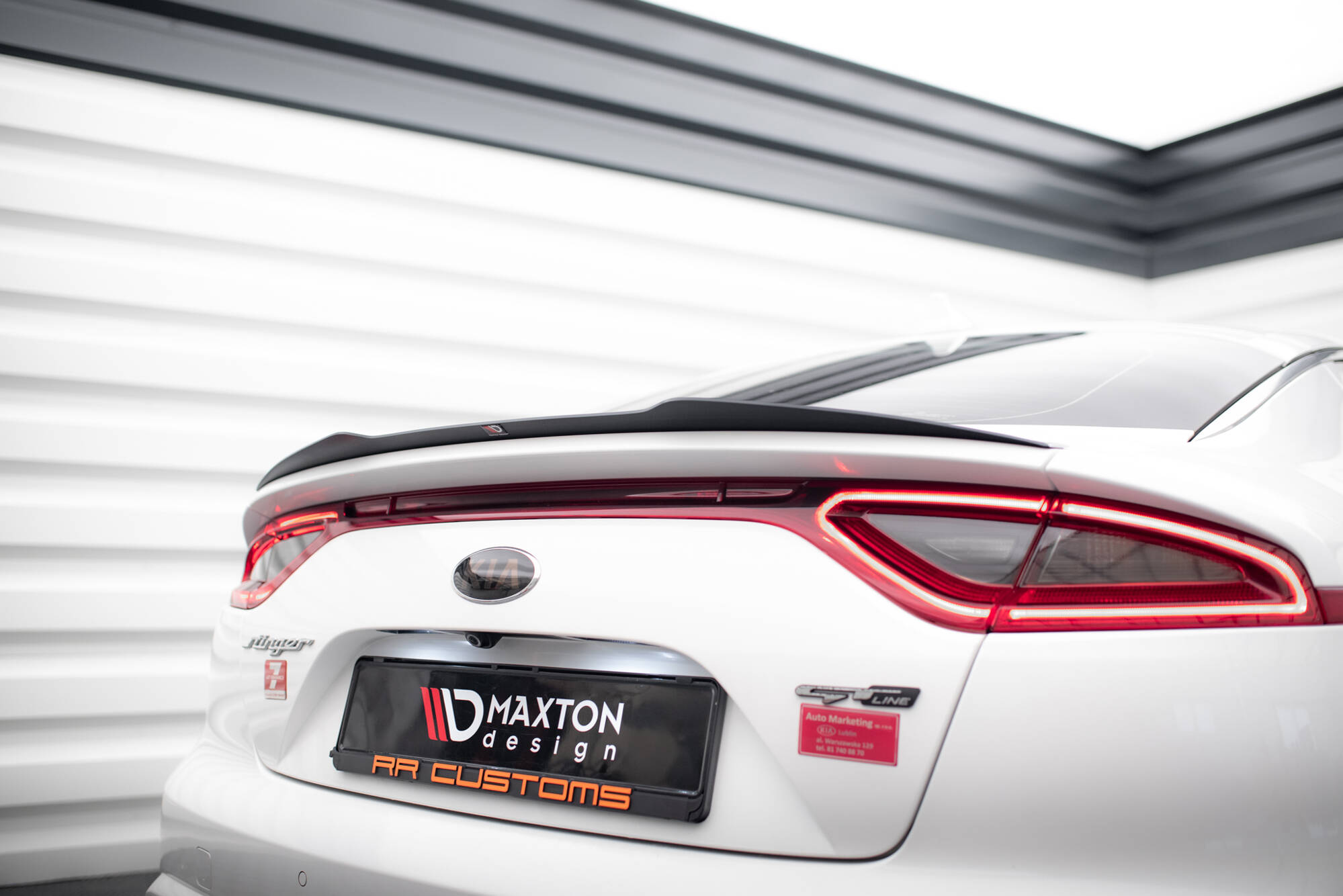 Spoiler CAP für Kia Stinger GT / GT-Line / Standard Mk1 schwarz Hochglanz