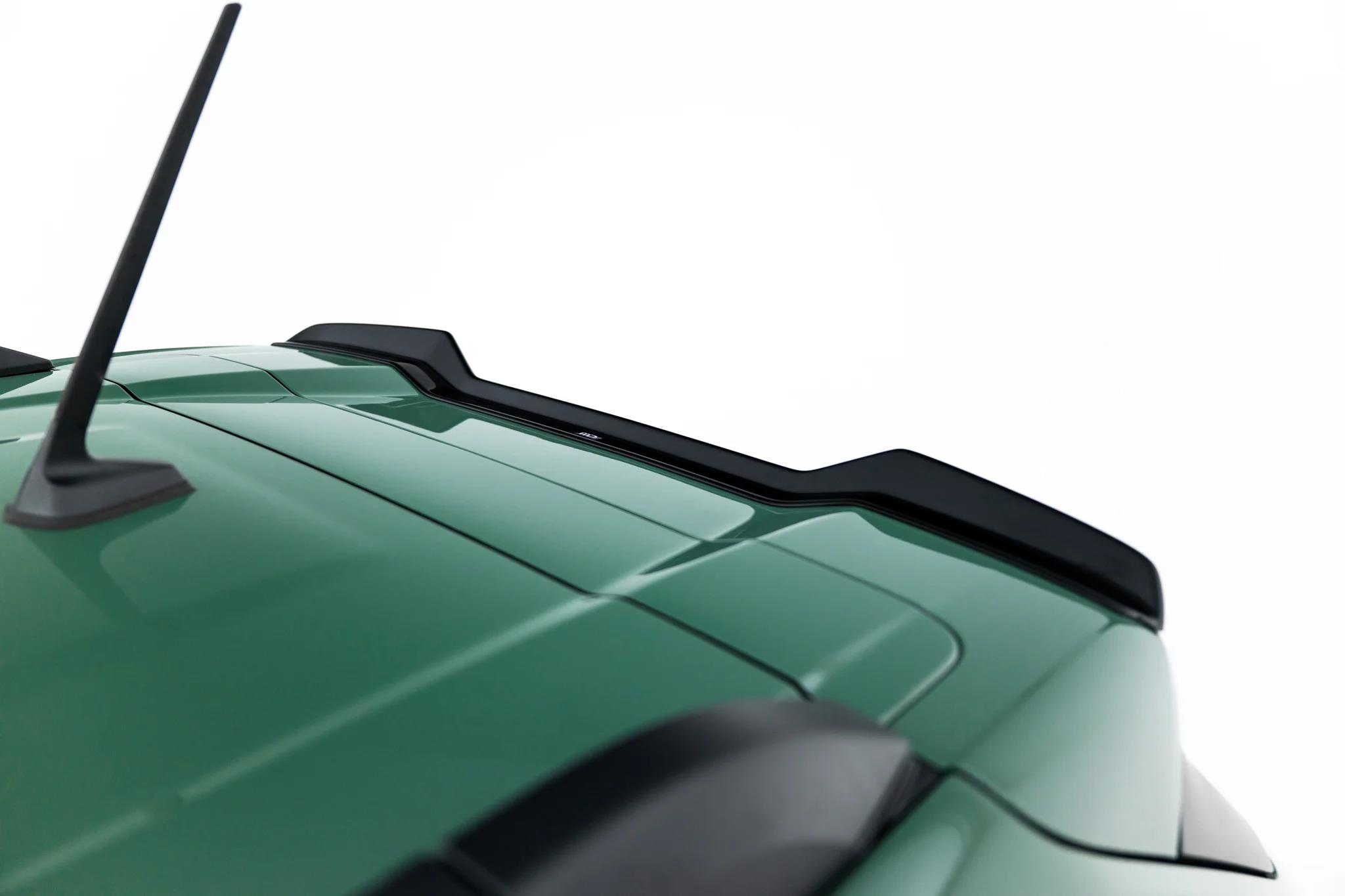 Heckspoiler Lippe Dacia Duster Mk3 schwarz Hochglanz