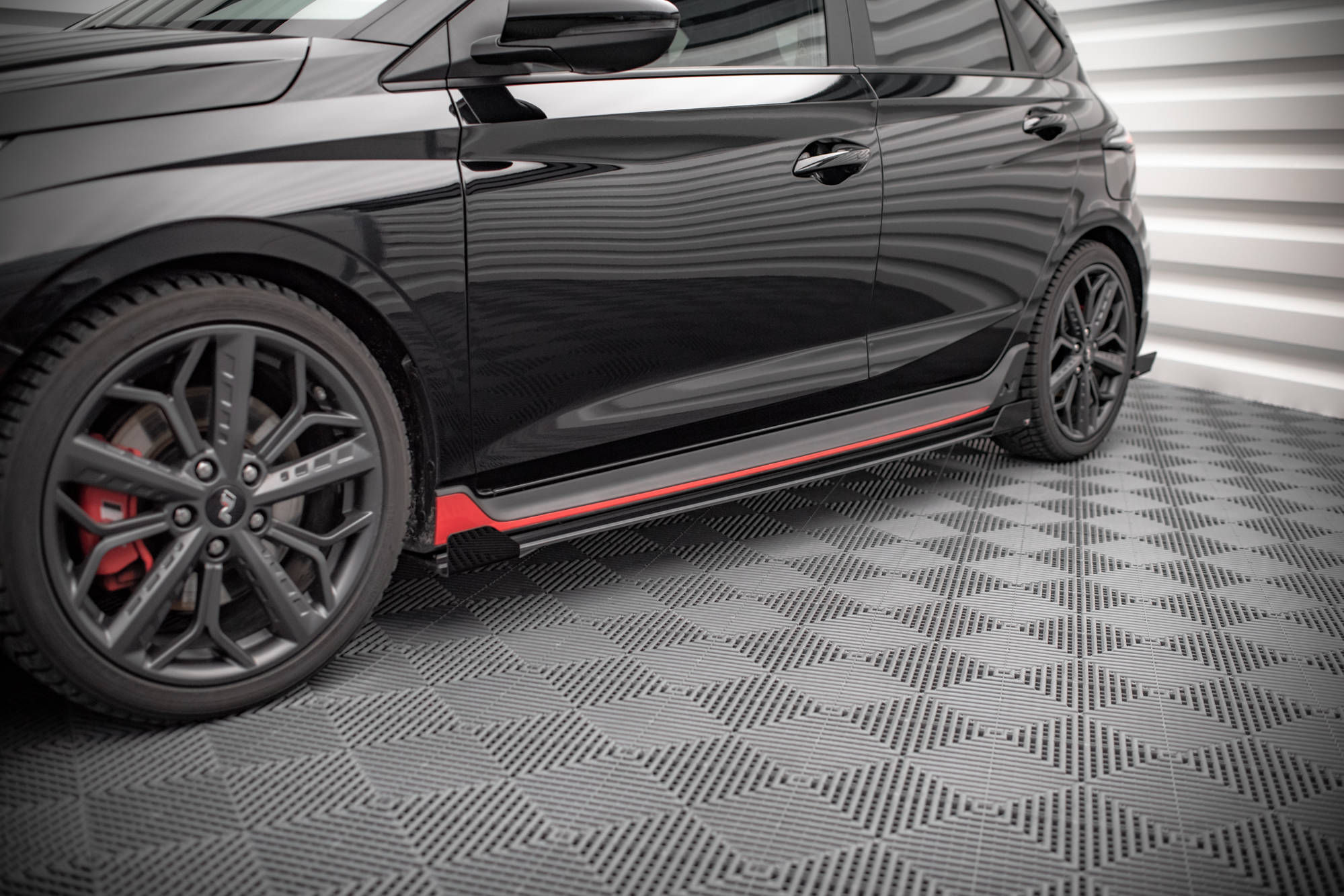 Street Pro Seitenschweller Leisten + Flaps passend für Hyundai I20 N Mk3 schwarz Hochglanz