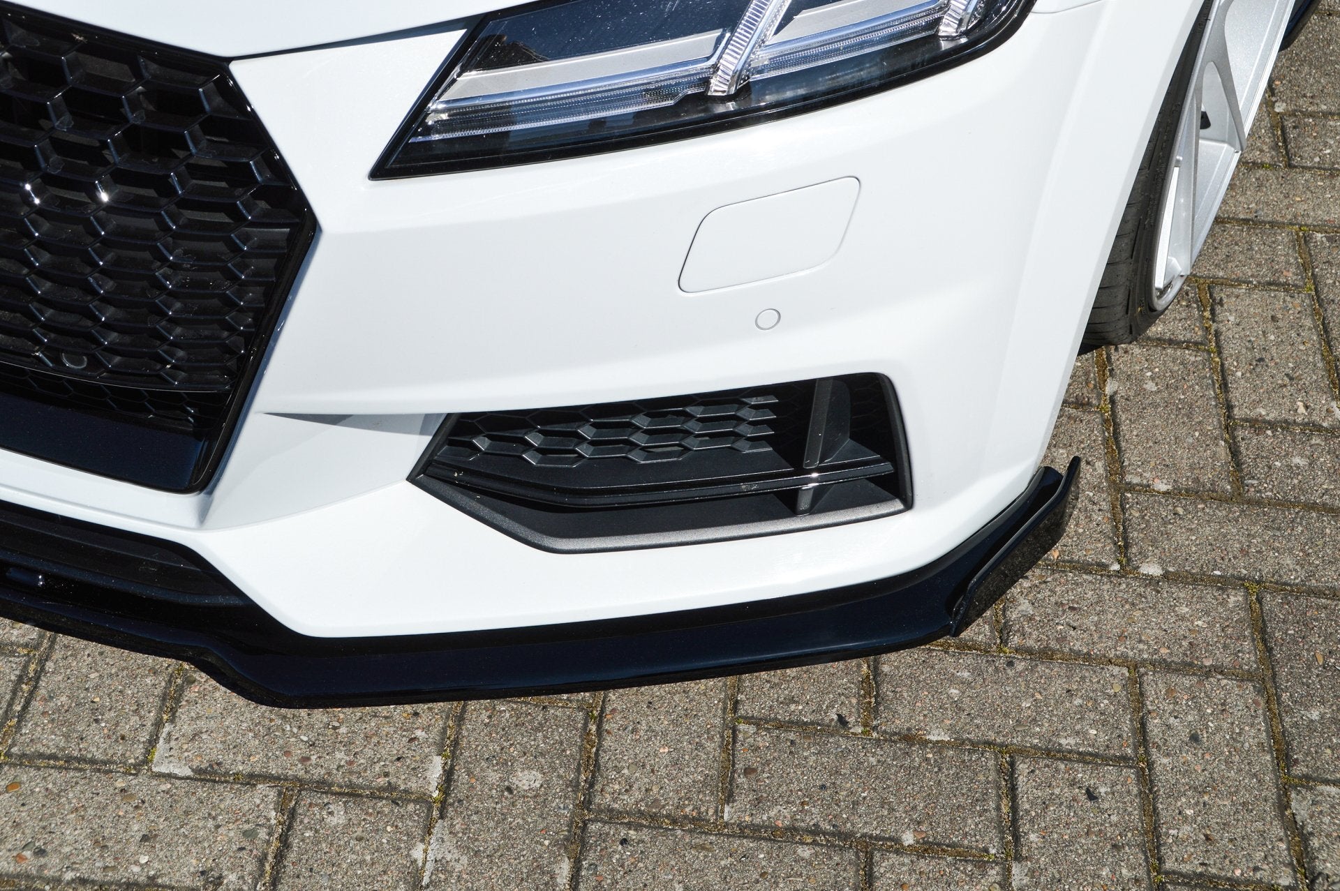 Spoilerschwert Frontspoiler Cuplippe mit Wing aus ABS für Audi TT+TTS 8S S-Line Carbon Optik