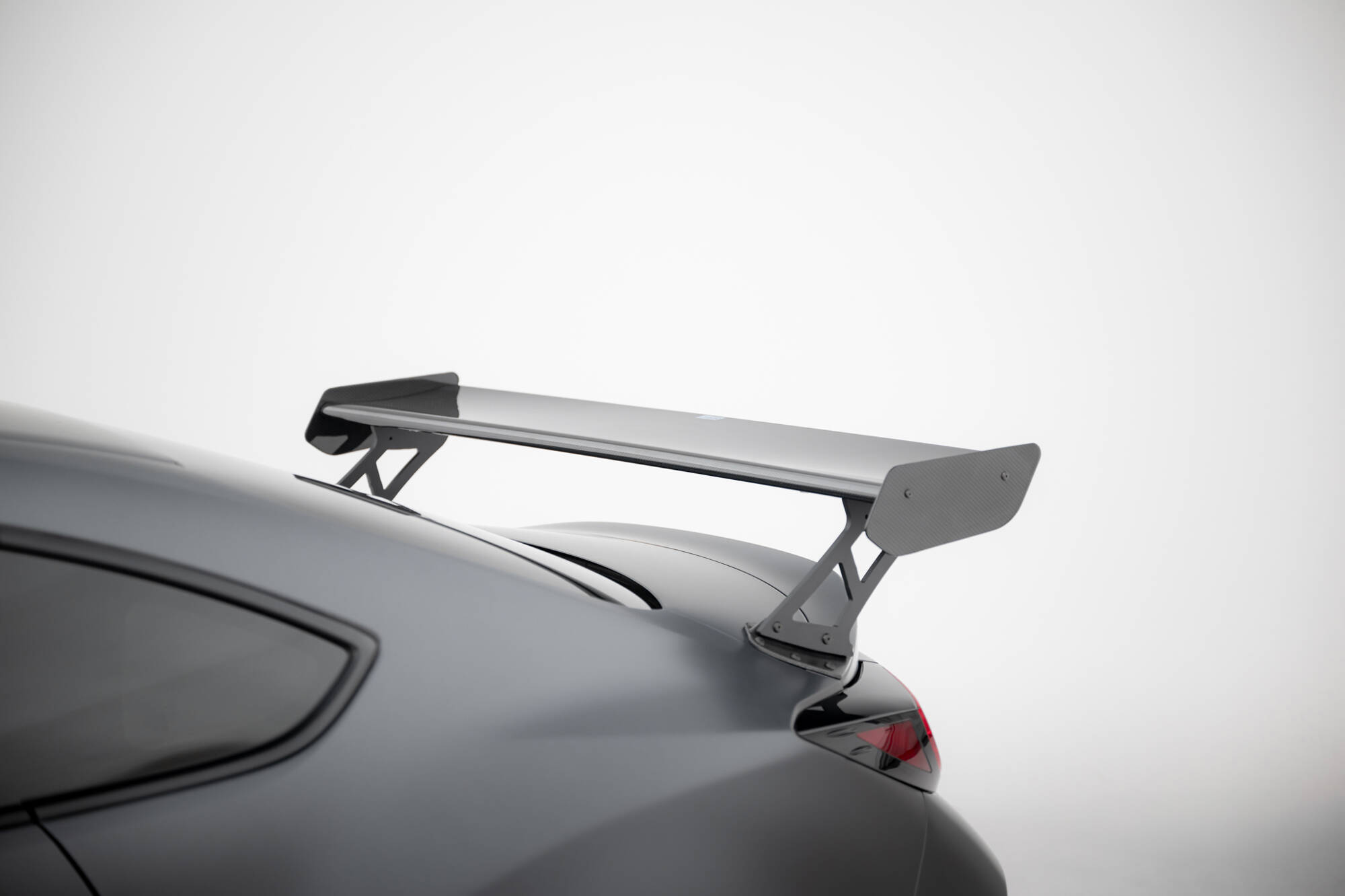 Carbon Heck Spoiler Heckflügel Standfuß Außen passend für Toyota GR86 / Subaru BRZ Mk2