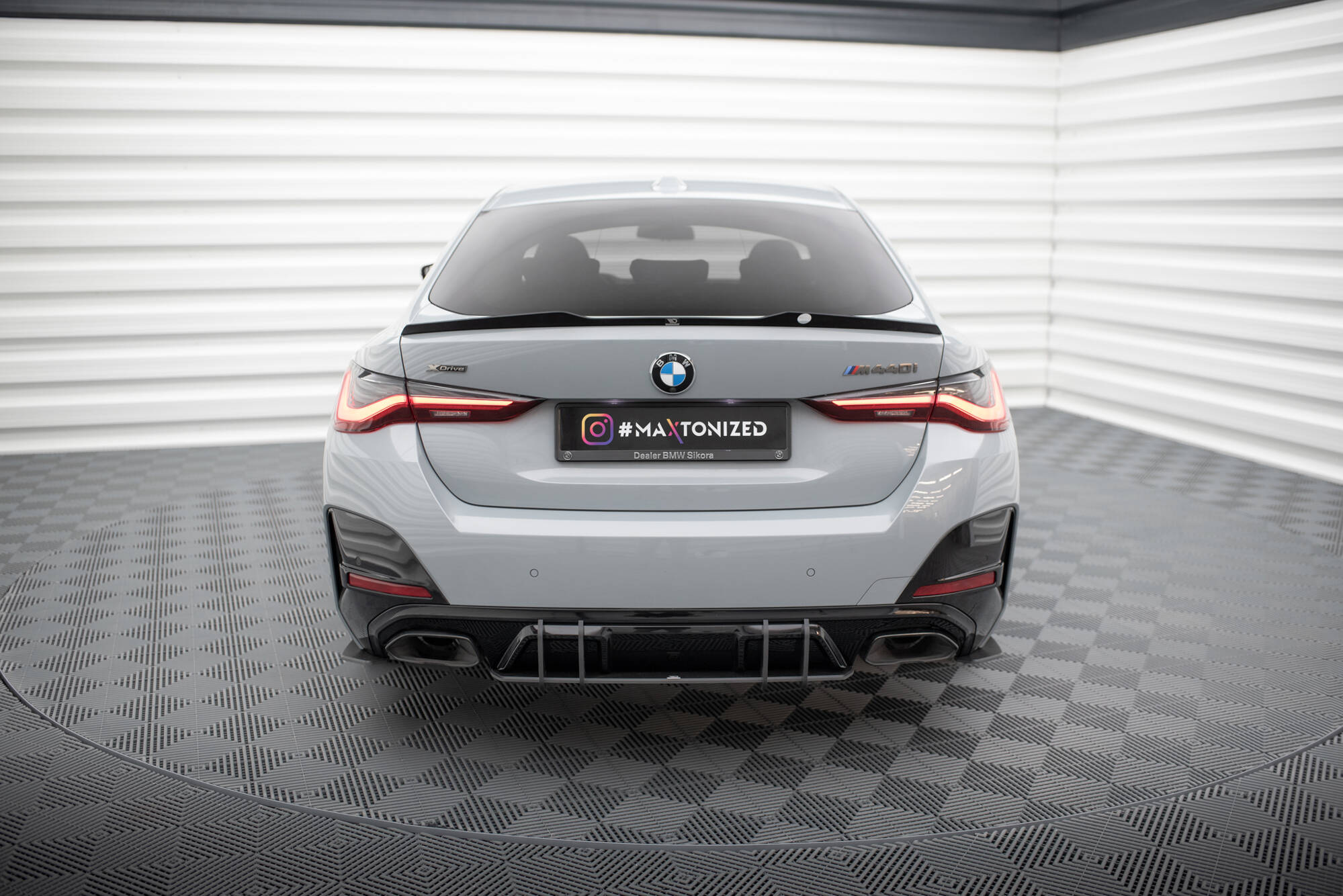 Street Pro Heckschürze Heck Ansatz Diffusor passend für BMW 4er Gran Coupe M440i G26 schwarz-rot