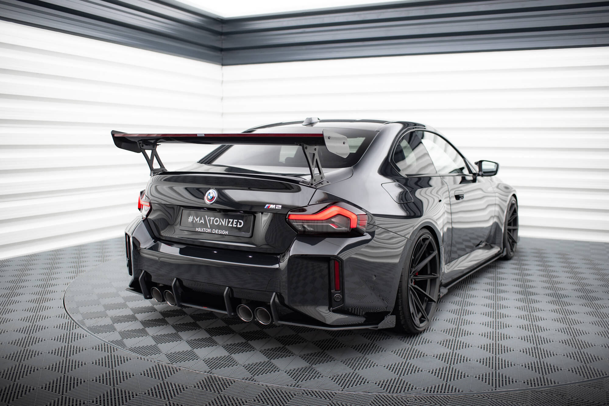 Street Pro Heck Ansatz Flaps V.1 passend für BMW M2 G87 schwarz Hochglanz ROT+ HOCHGLANZ FLAPS