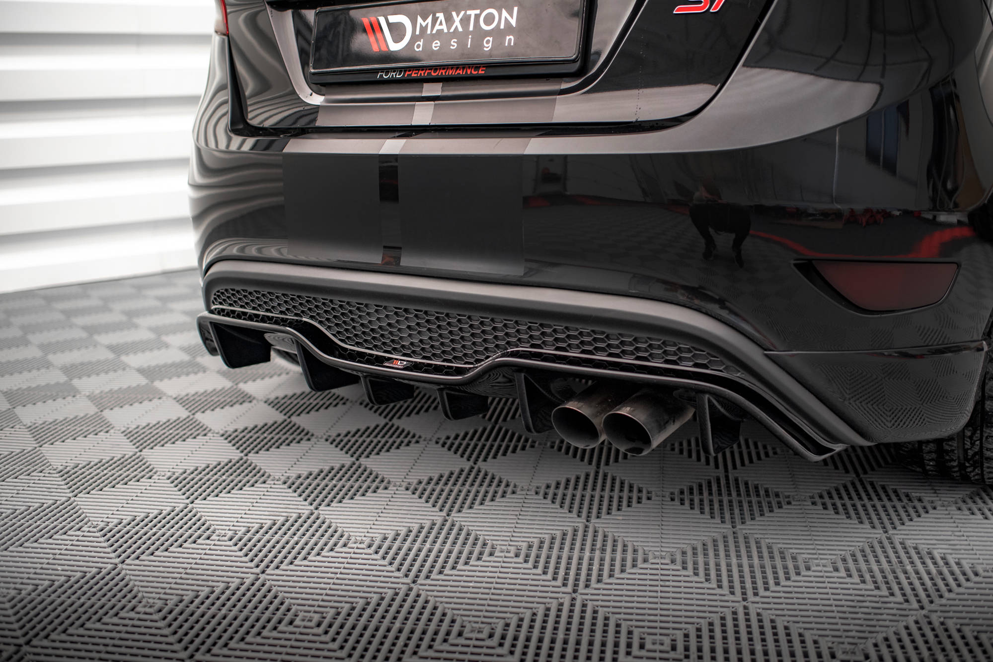Street+ Heck Ansatz Diffusor passend für Ford Fiesta ST 5-Türige version Mk7 FL schwarz Hochglanz