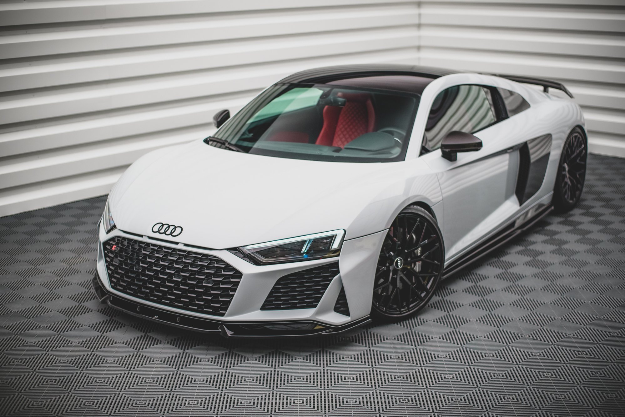 Street+ Spoilerlippe Front Ansatz V.1 passend für Audi R8 Mk2 FL schwarz Hochglanz