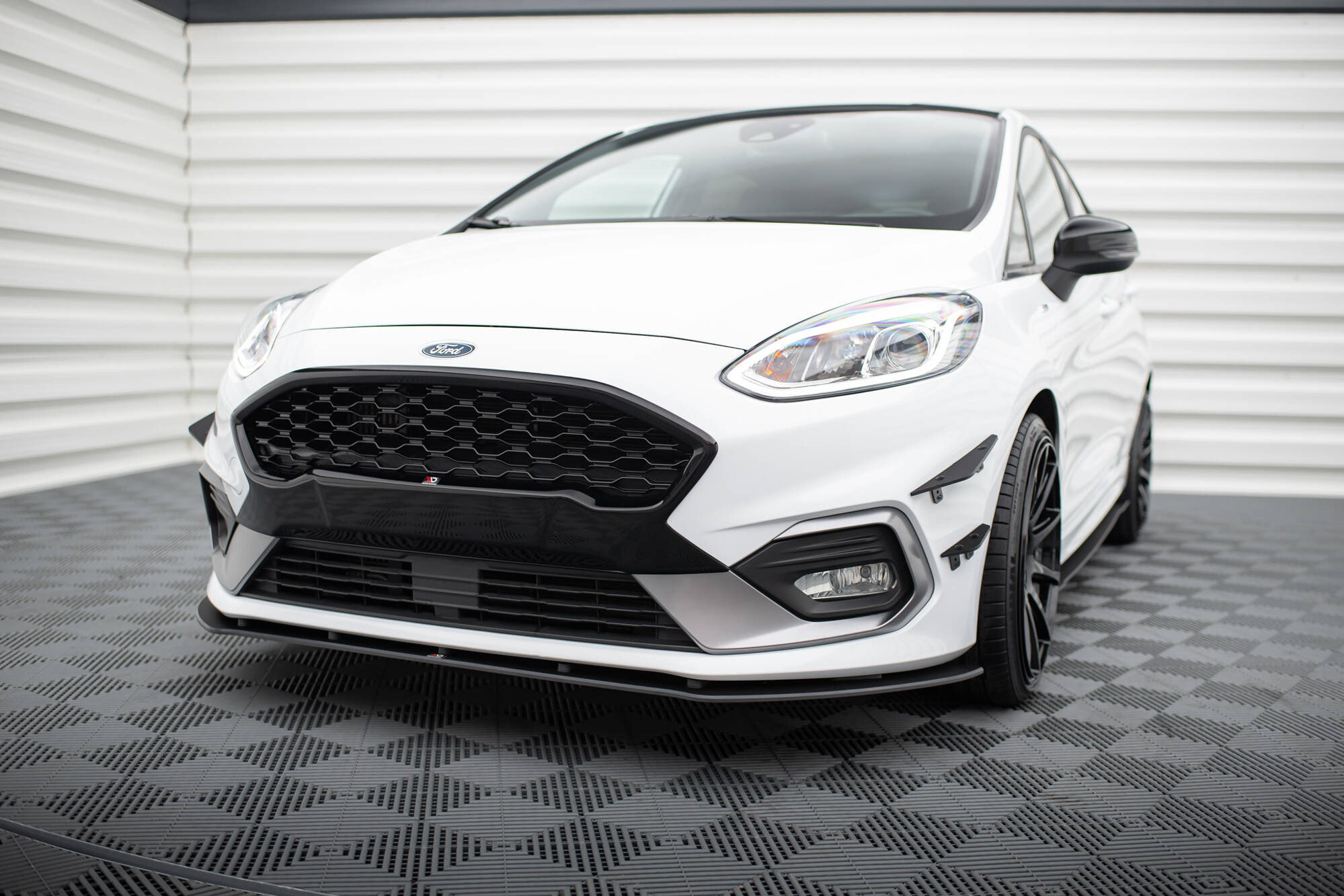Street Pro Front Ansatz für Ford Fiesta Mk8 ST / ST-Line