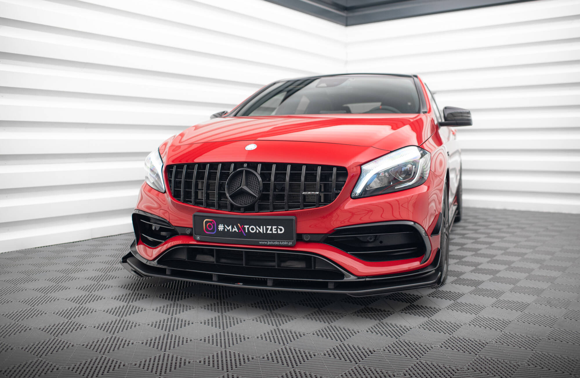 Front Stoßstange Flaps passend für Mercedes A 45 AMG W176 FL schwarz Hochglanz