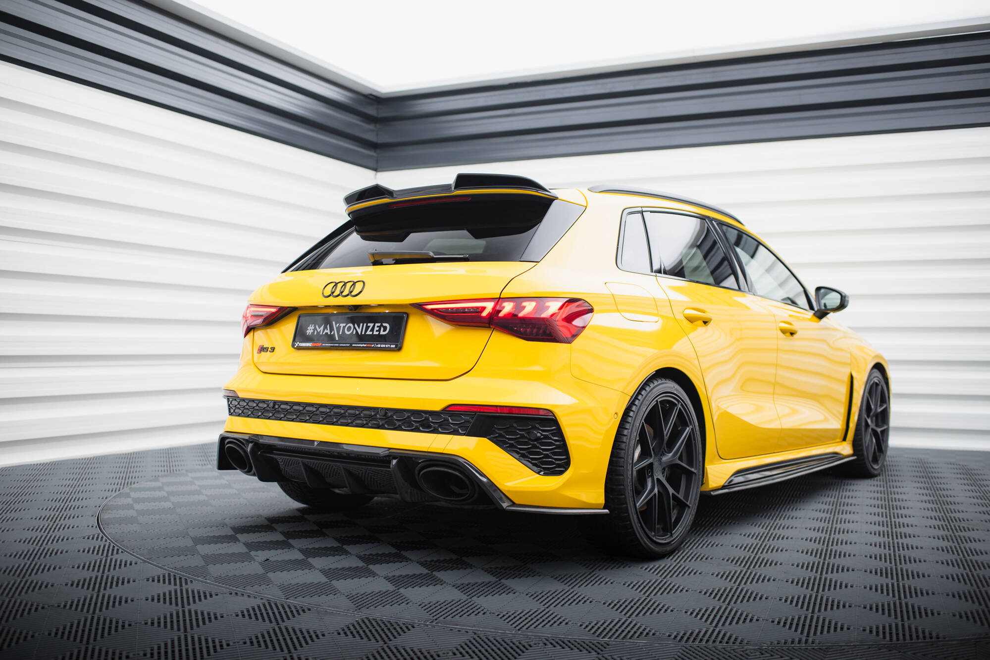 Carbon Fiber Heck Ansatz Flaps passend für Audi RS3 Sportback 8Y