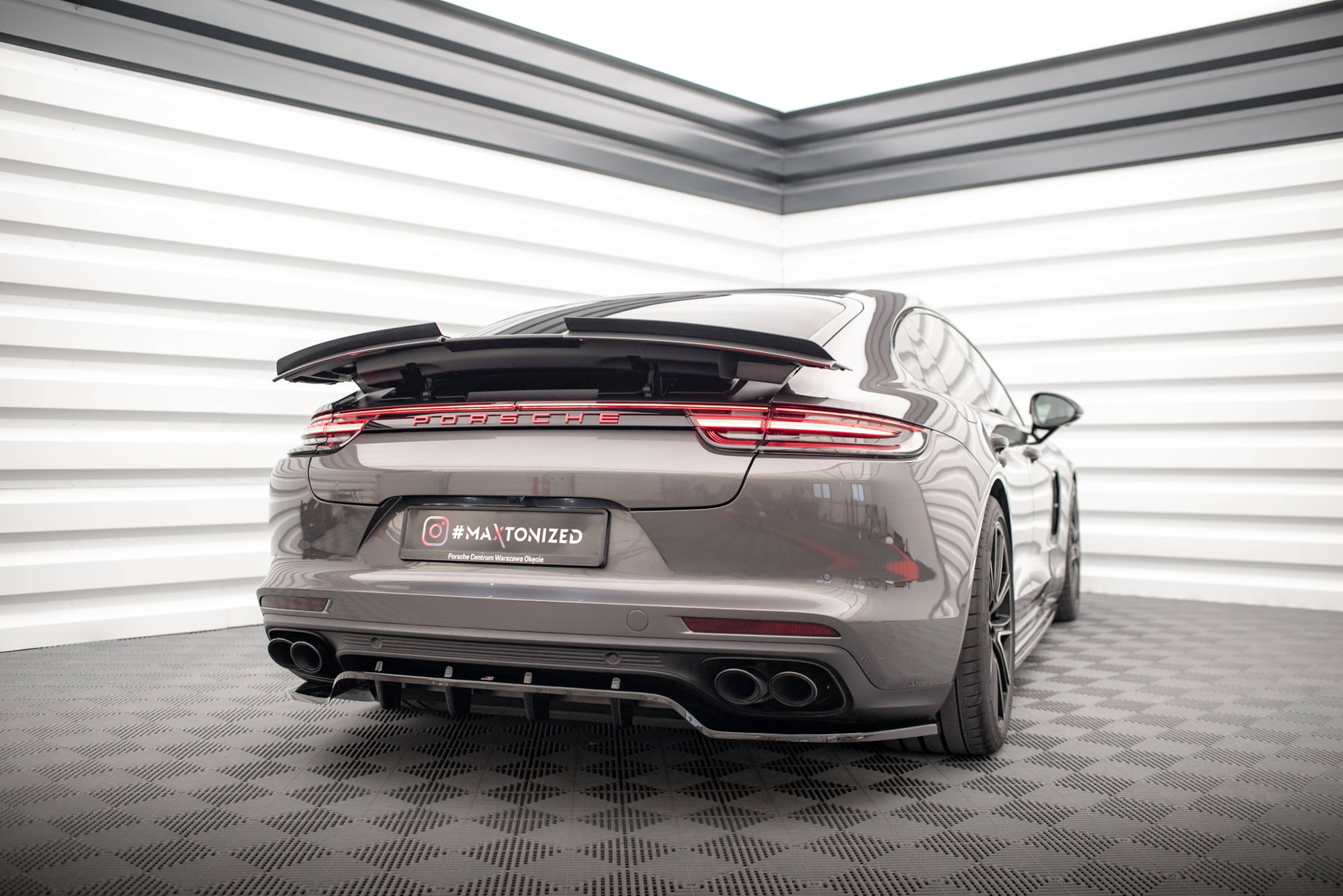 Spoiler CAP für Porsche Panamera GTS / Panamera E-Hybrid / Panamera Turbo S E-Hybrid 971 schwarz Hochglanz