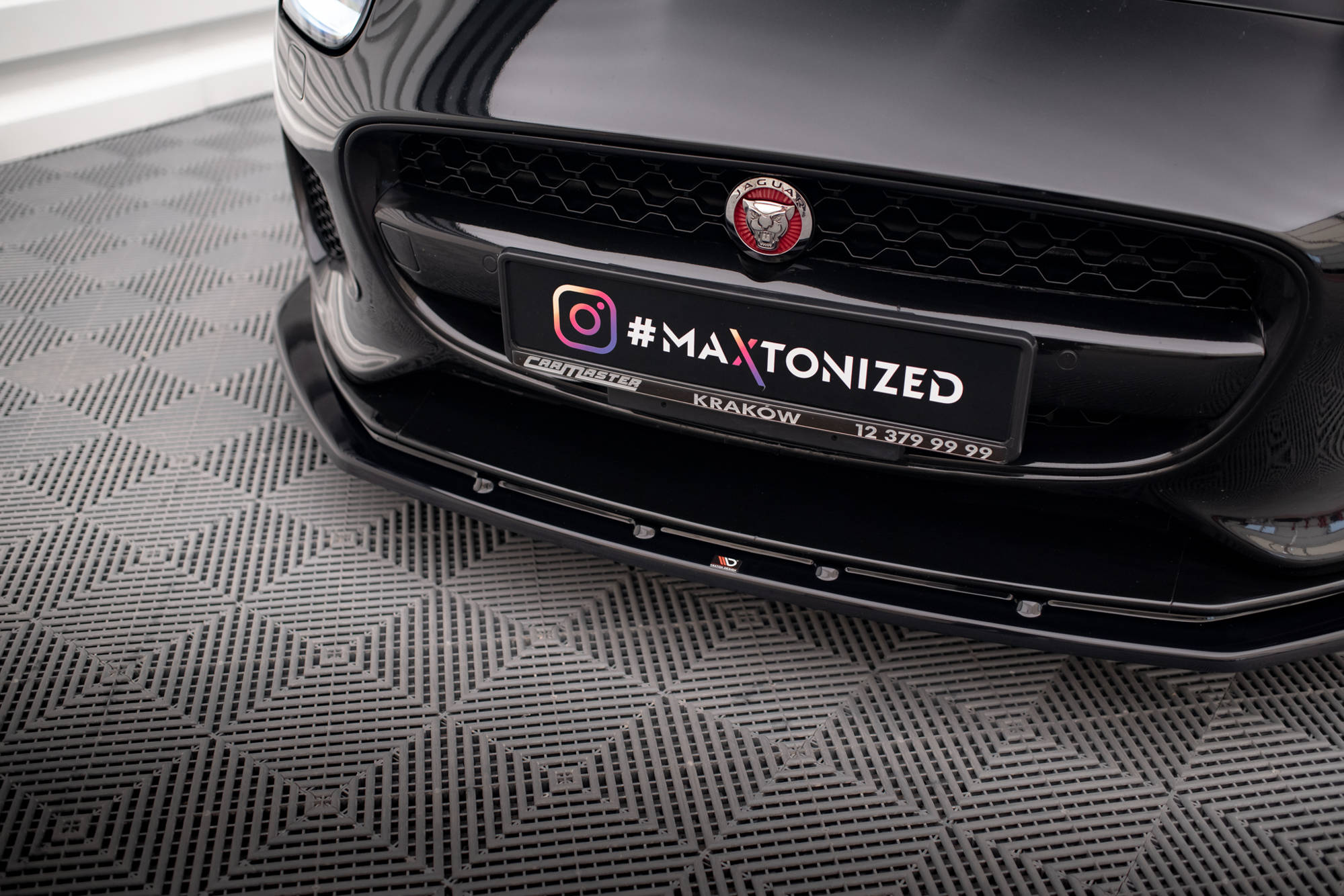 Street+ Spoilerlippe Front Ansatz V.1 passend für Jaguar F-Type Mk1 FL schwarz Hochglanz
