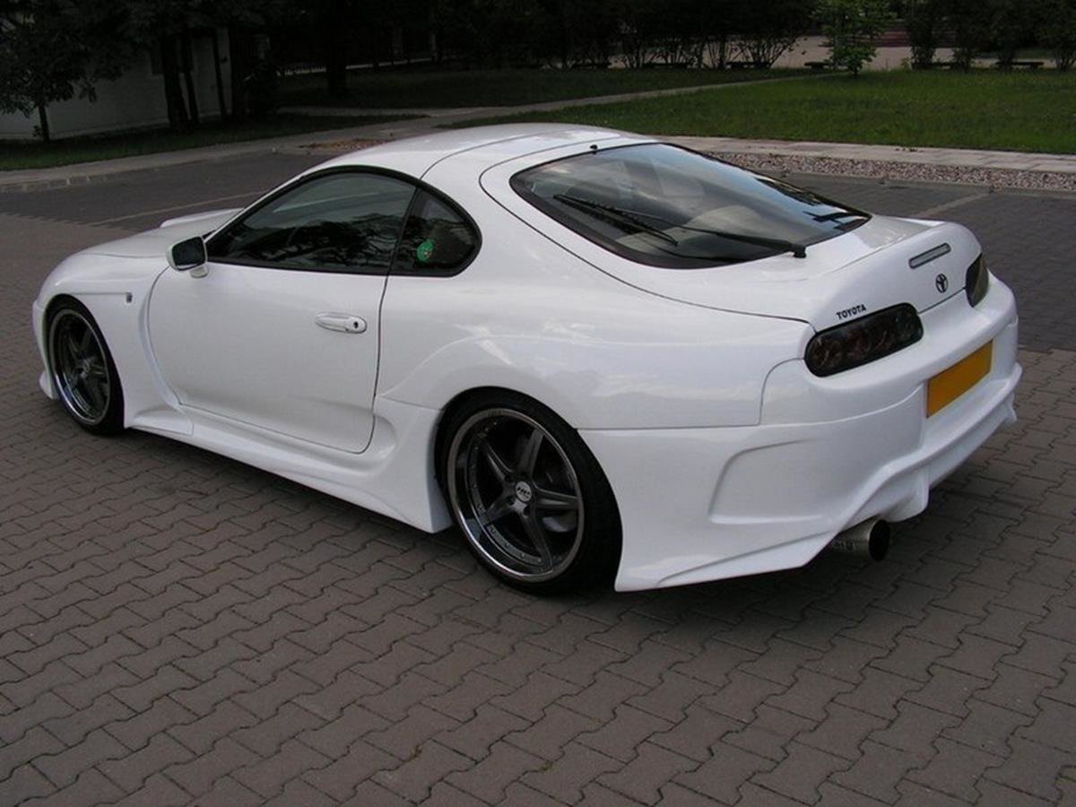 Breite Kotflügel Hinten Toyota Supra mk IV