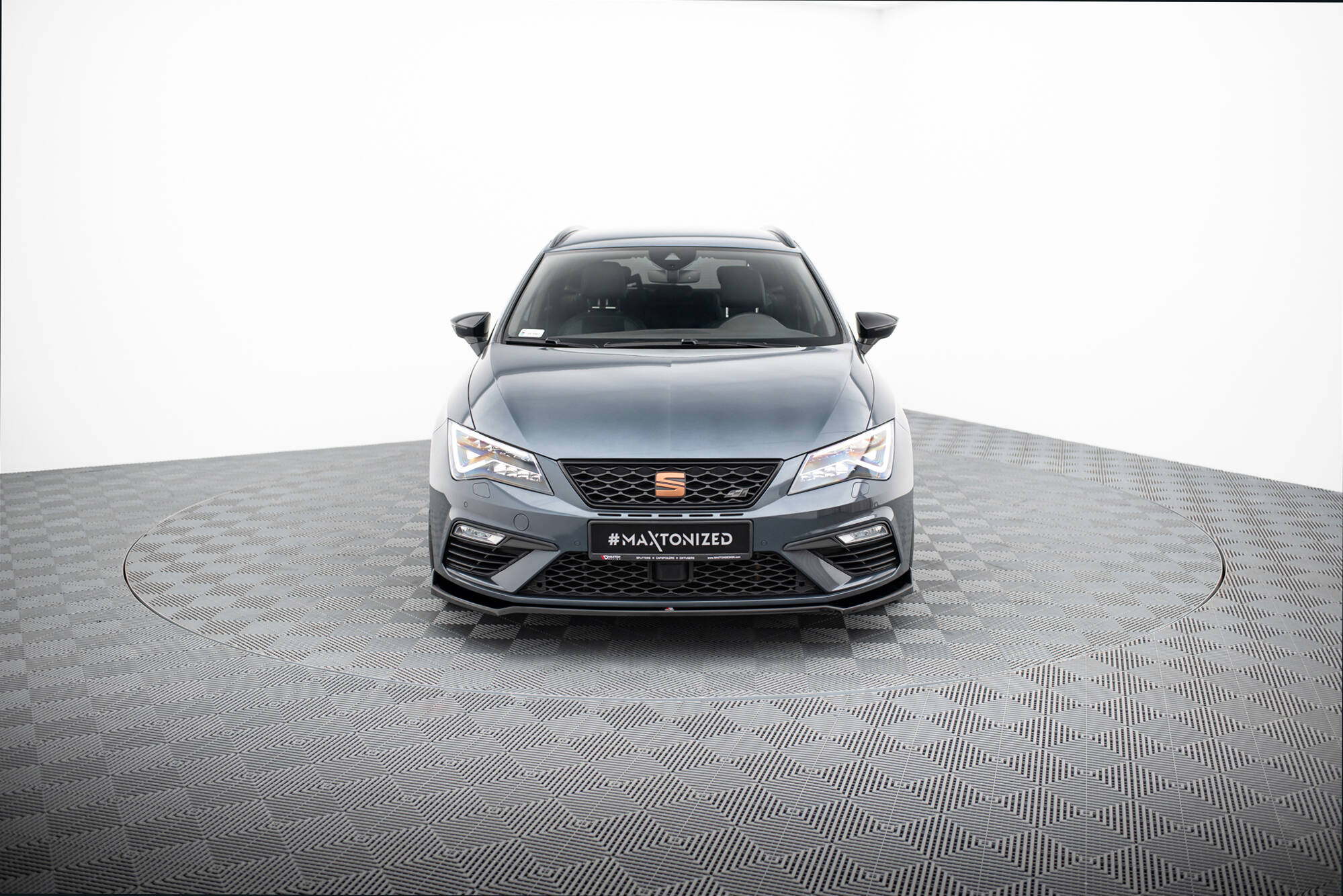 Front Ansatz V.7 für Seat Leon Cupra / FR Mk3 FL schwarz Hochglanz