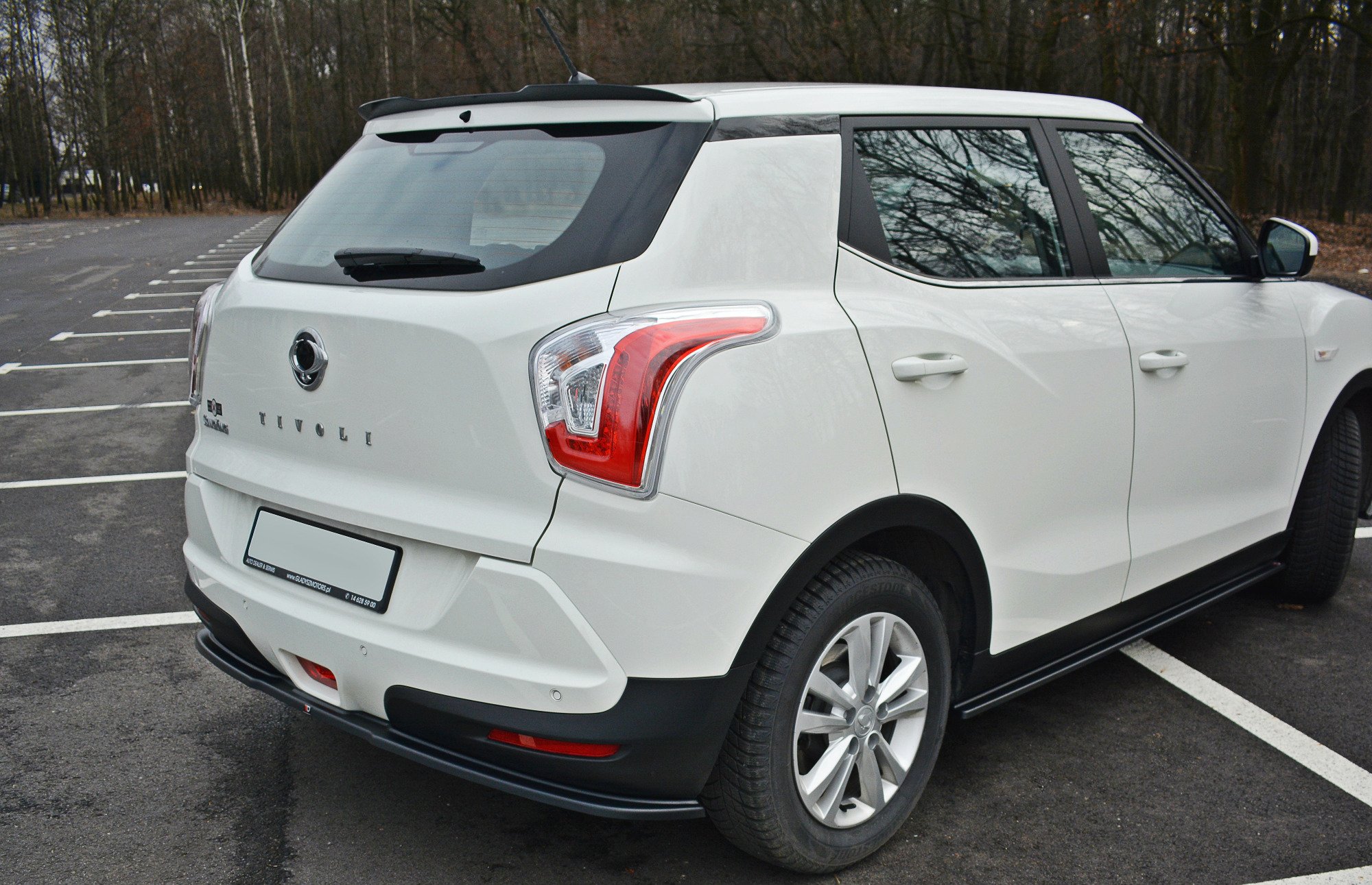 Heckspoiler Lippe passend für SSANGYONG TIVOLI schwarz Hochglanz