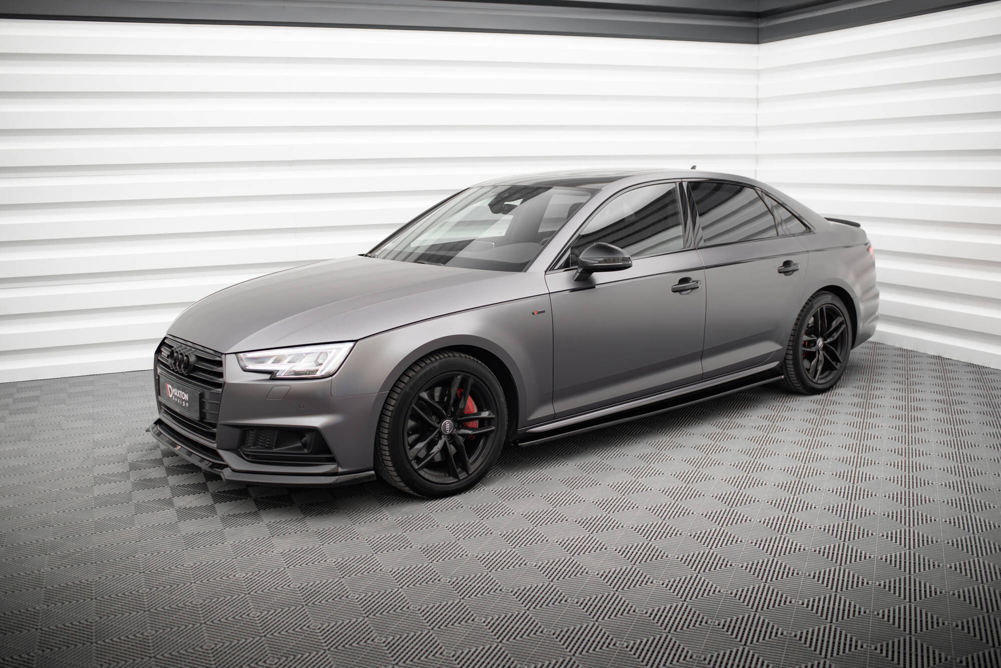 Seitenschweller Ansatz für Audi S4 / A4 S-Line / A4 Competiton B9 schwarz Hochglanz