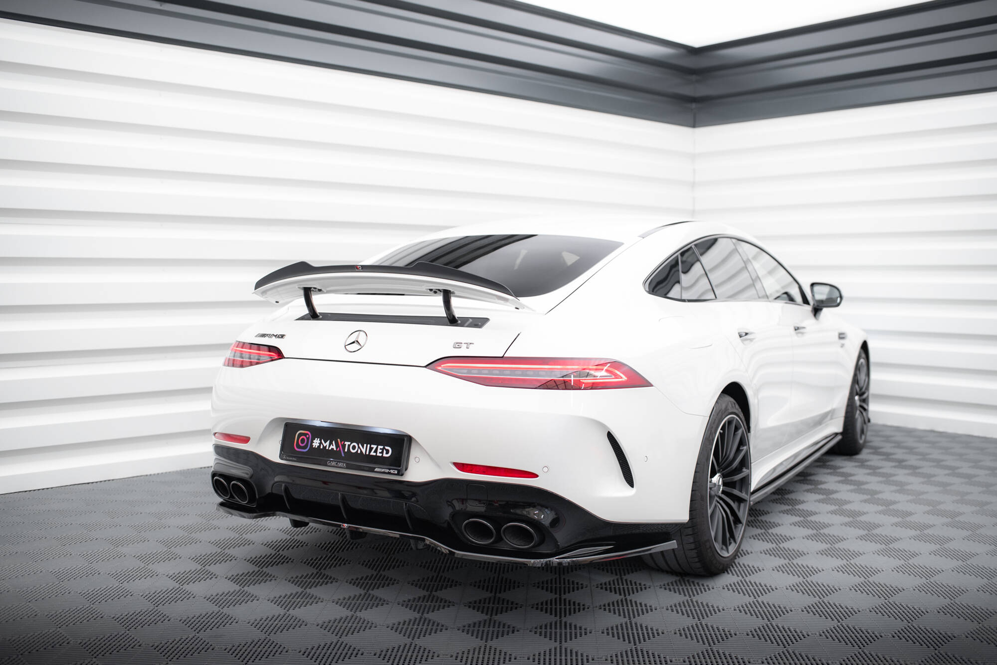 Heck Spoiler Aufsatz Abrisskante passend für Mercedes-AMG GT 53 / 43 V8 Package 4 Door-Coupe X290 schwarz Hochglanz