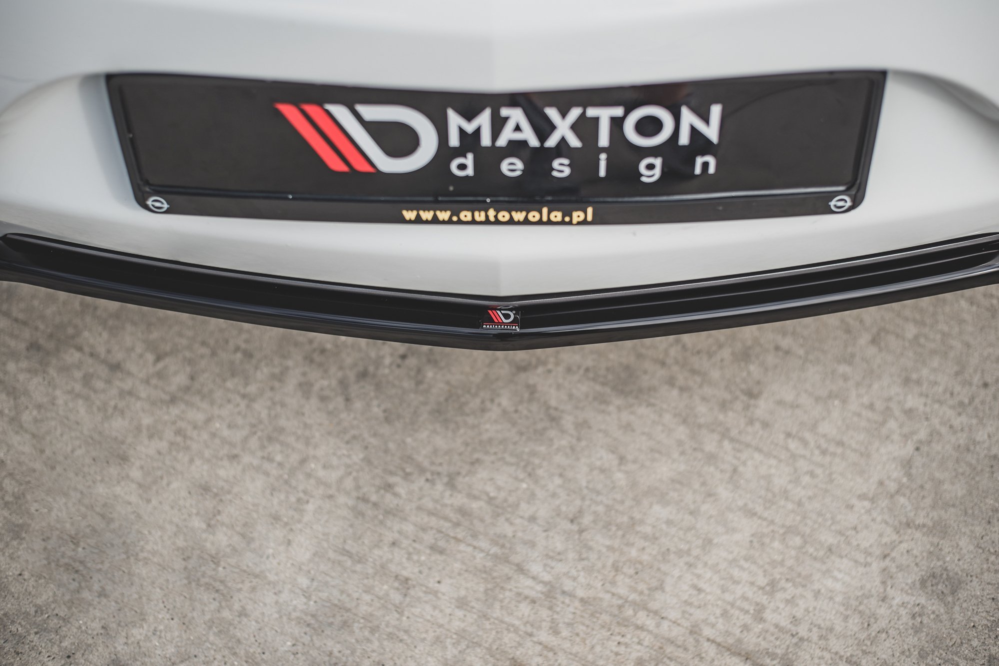 Street+ Mittlerer Diffusor Heck Ansatz passend für Opel Insignia Mk. 1 OPC FL schwarz Hochglanz