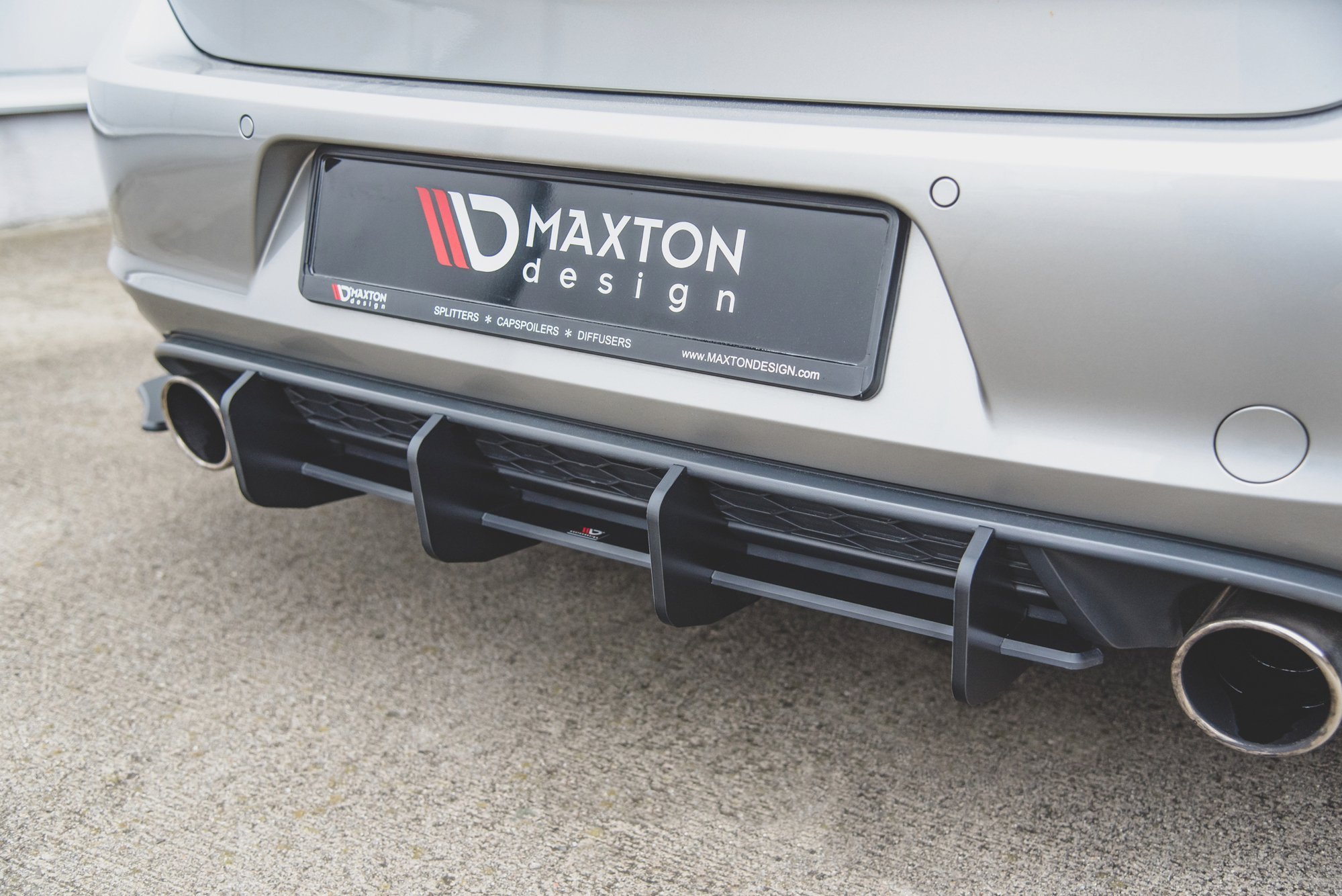 Robuste Racing Heckschürze V.2 für VW Golf 7 GTI
