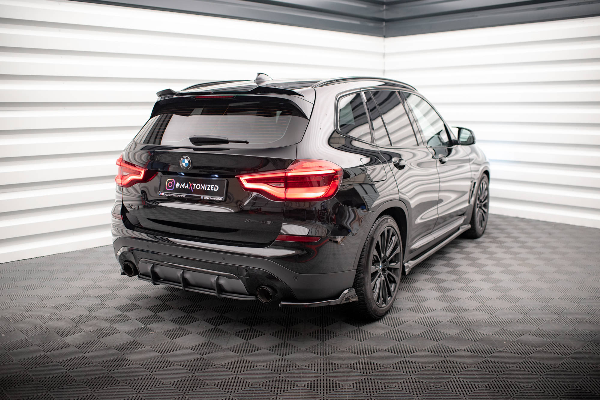 Street+ Heck Ansatz Flaps passend für BMW X3 G01 schwarz Hochglanz