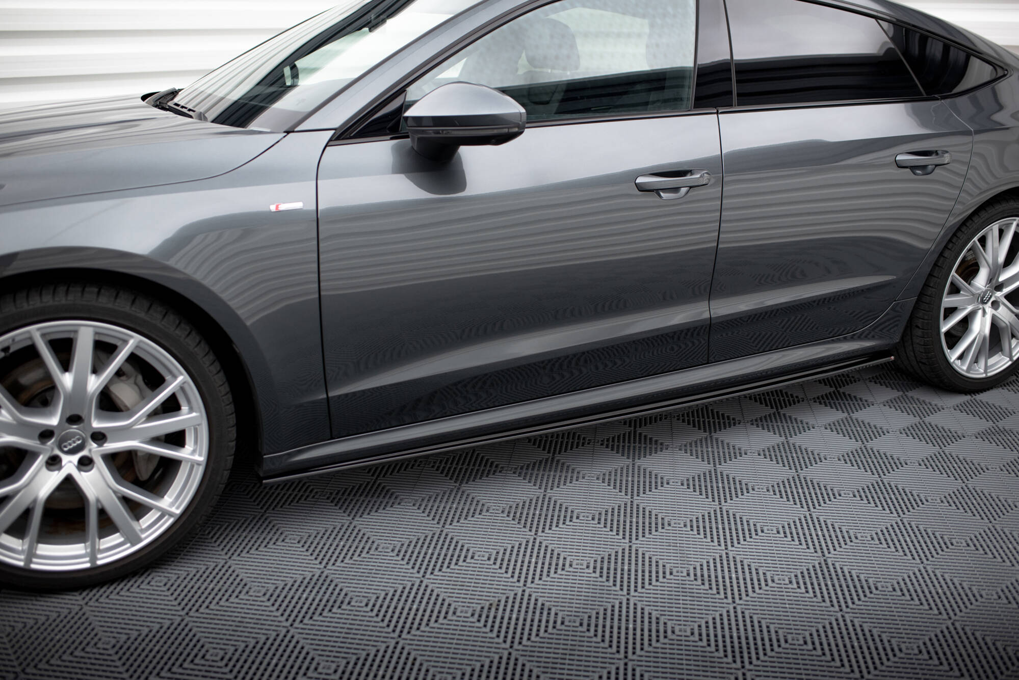 Seitenschweller Ansatz für Audi A7 S-Line C8 / S7 C8 / C8 Facelift / S7 Facelift schwarz Hochglanz