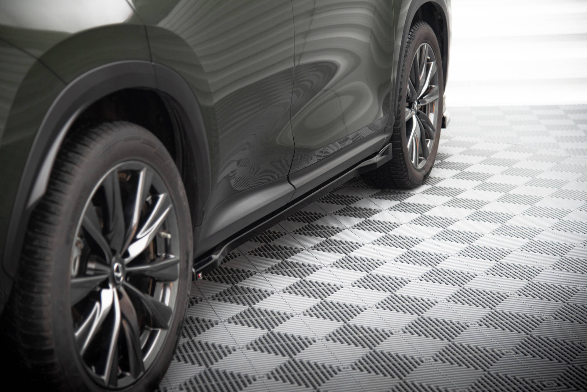 Street+ Seitenschweller Leisten passend für Lexus NX F-Sport Mk2 schwarz Hochglanz