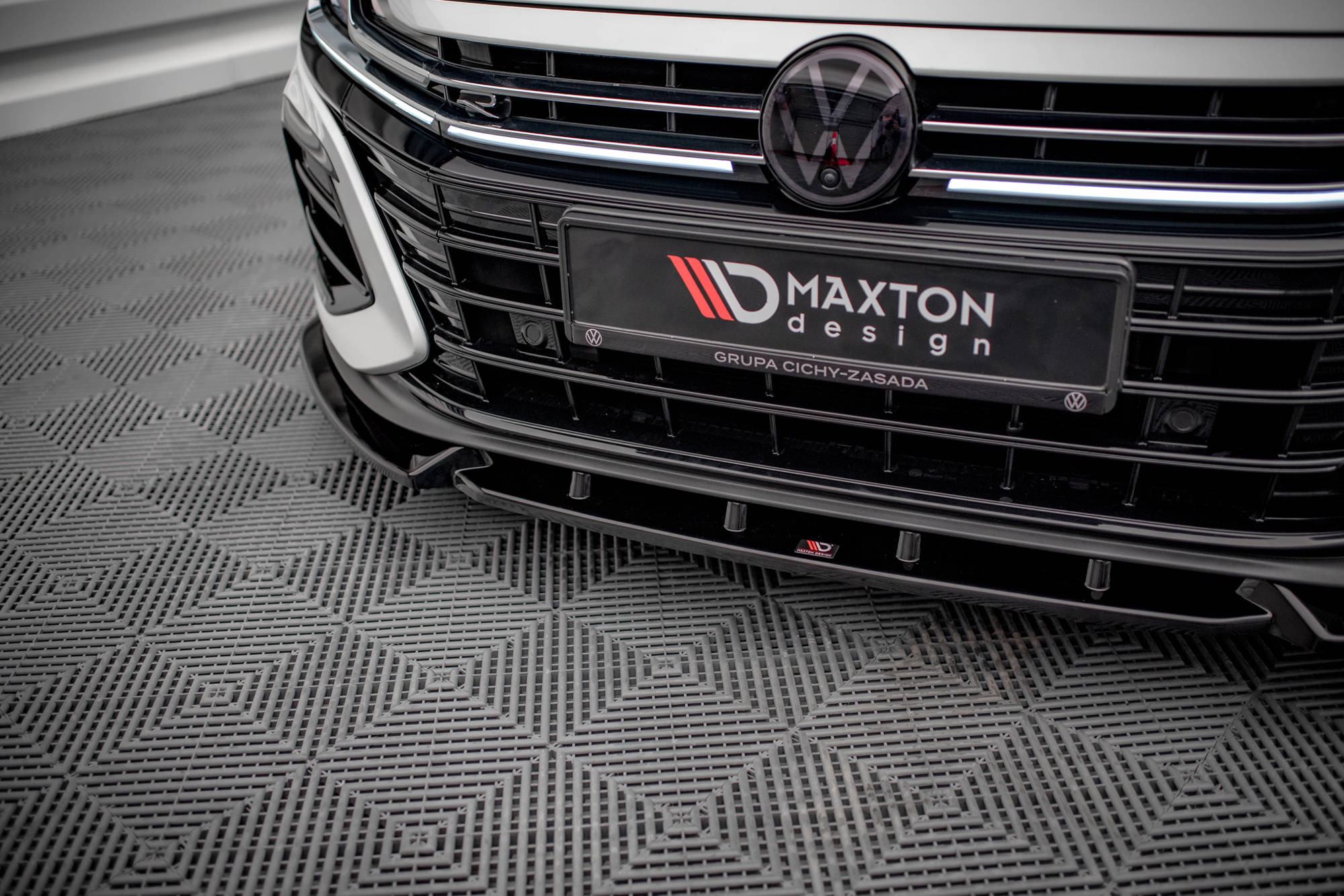 Street+ Spoilerlippe Front Ansatz V.2 passend für VW Arteon R Limousine / Shooting Brake Mk1 FL schwarz Hochglanz