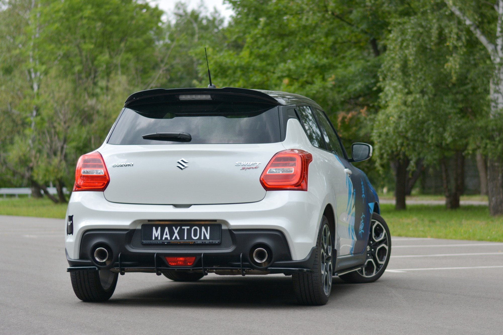 Heck Ansatz Flaps Diffusor für Suzuki Swift Mk6 schwarz Hochglanz