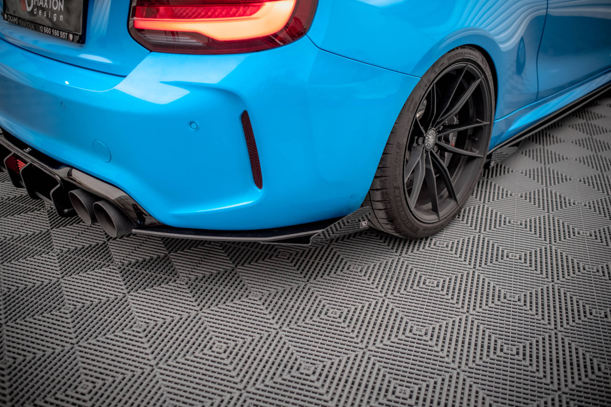 Street Pro Heck Ansatz Flaps passend für BMW M2 F87 rot+ Hochglanz Flaps