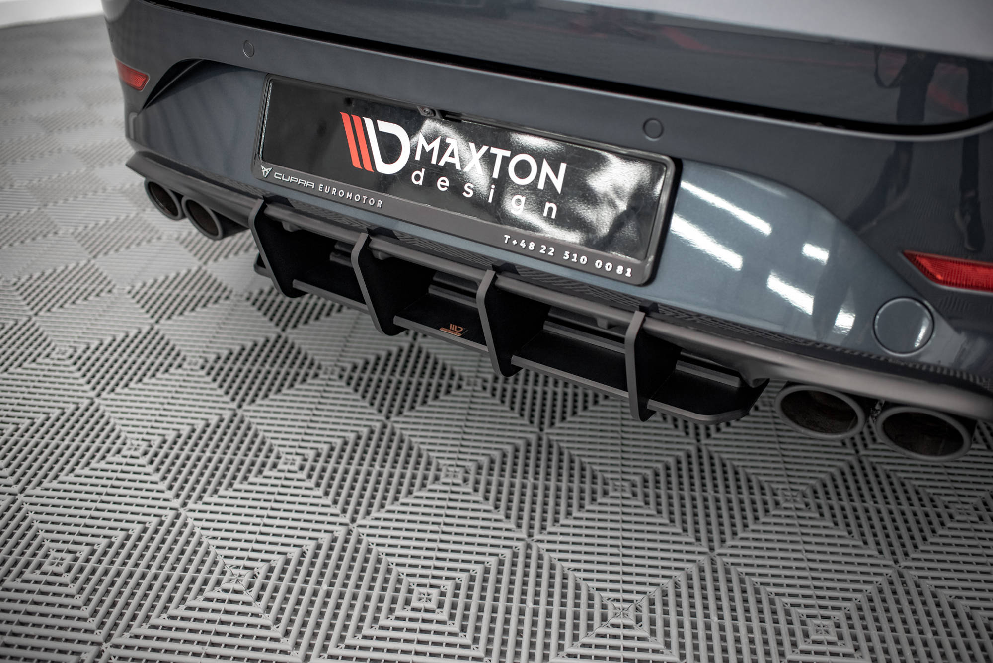 Heckansatz Diffusor passend für CUPRA Leon ST Mk1 FL schwarz-rot
