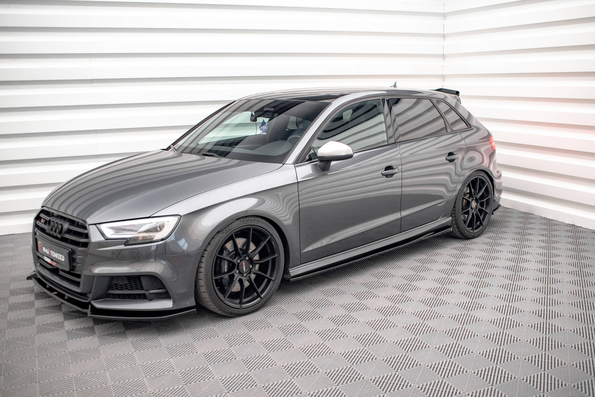 Street+ Seitenschweller Leisten V.2 passend für Audi S3 / A3 S-Line Sportback 8V / 8V FL schwarz Hochglanz