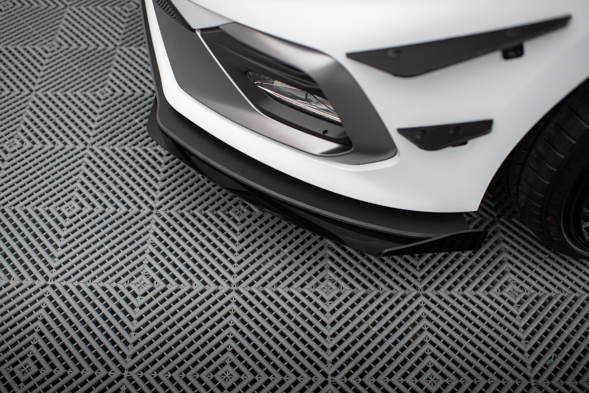 Front Stoßstangen Racing Flaps passend für Ford Fiesta Mk8 ST / ST-Line schwarz Hochglanz