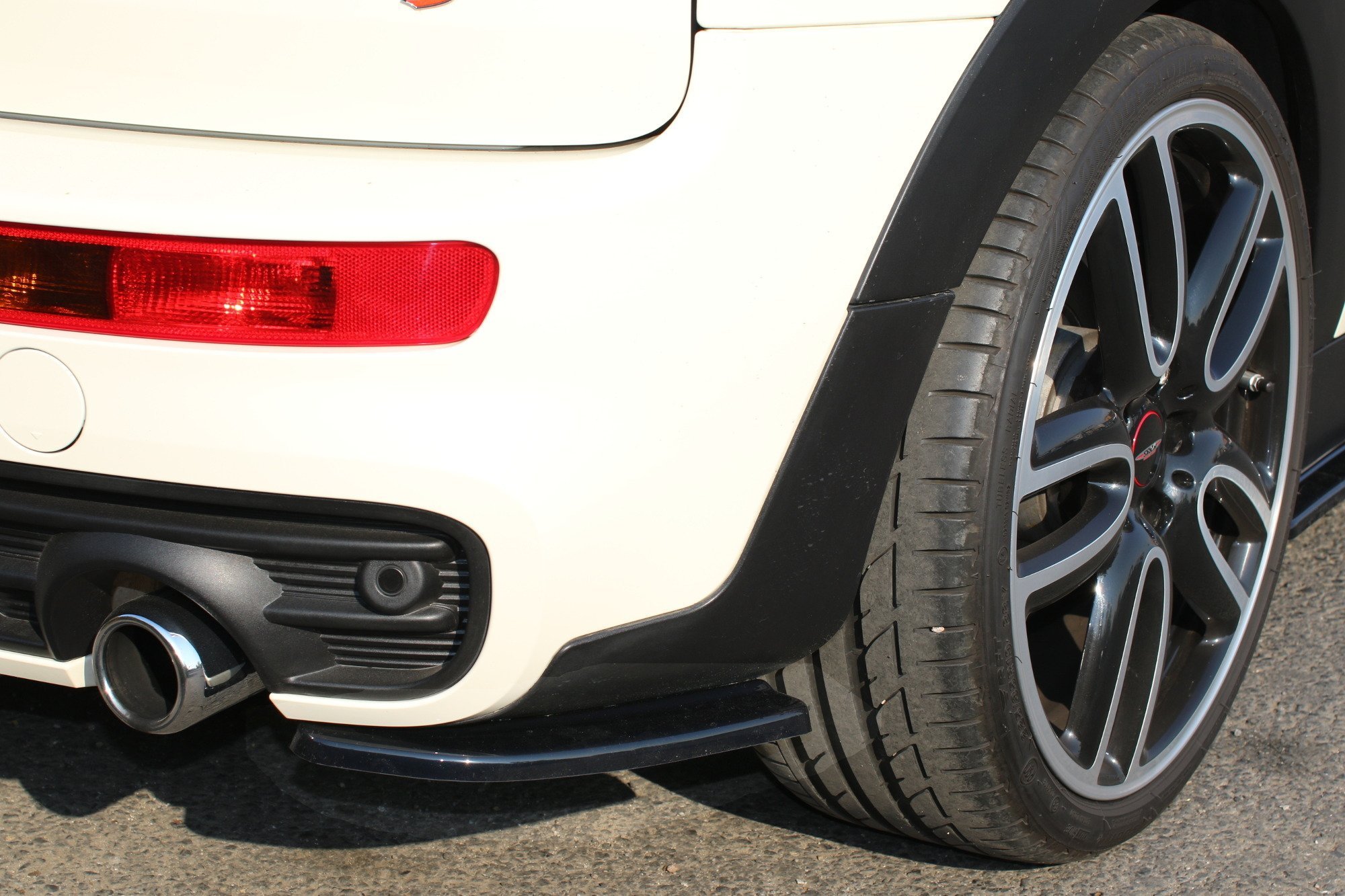 Heck Ansatz Flaps Diffusor für.1 Mini Clubman S John Cooper Works F54 schwarz Hochglanz