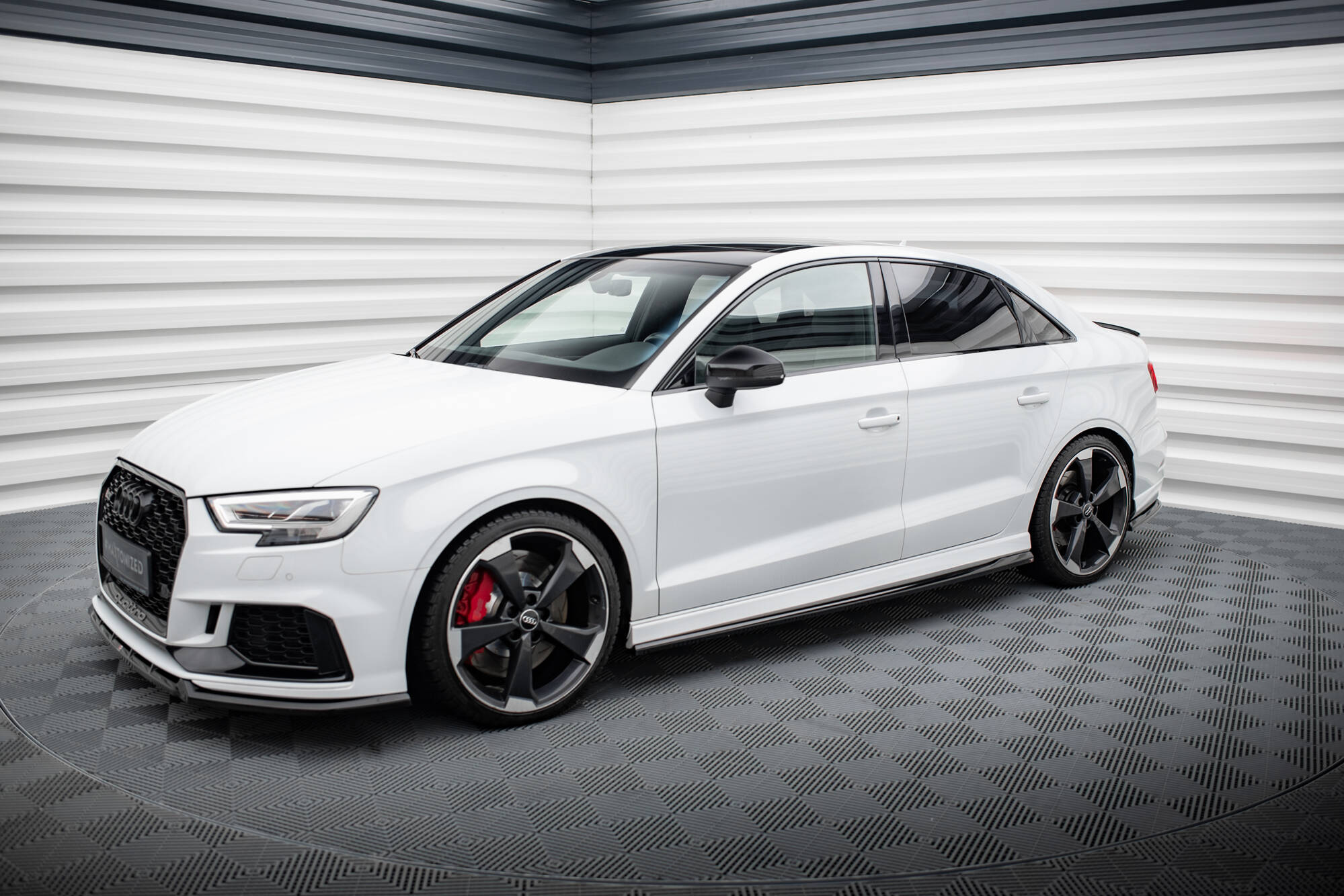 Street+ Seitenschweller Leisten V.2 passend für Audi RS3 Limousine 8V FL schwarz Hochglanz