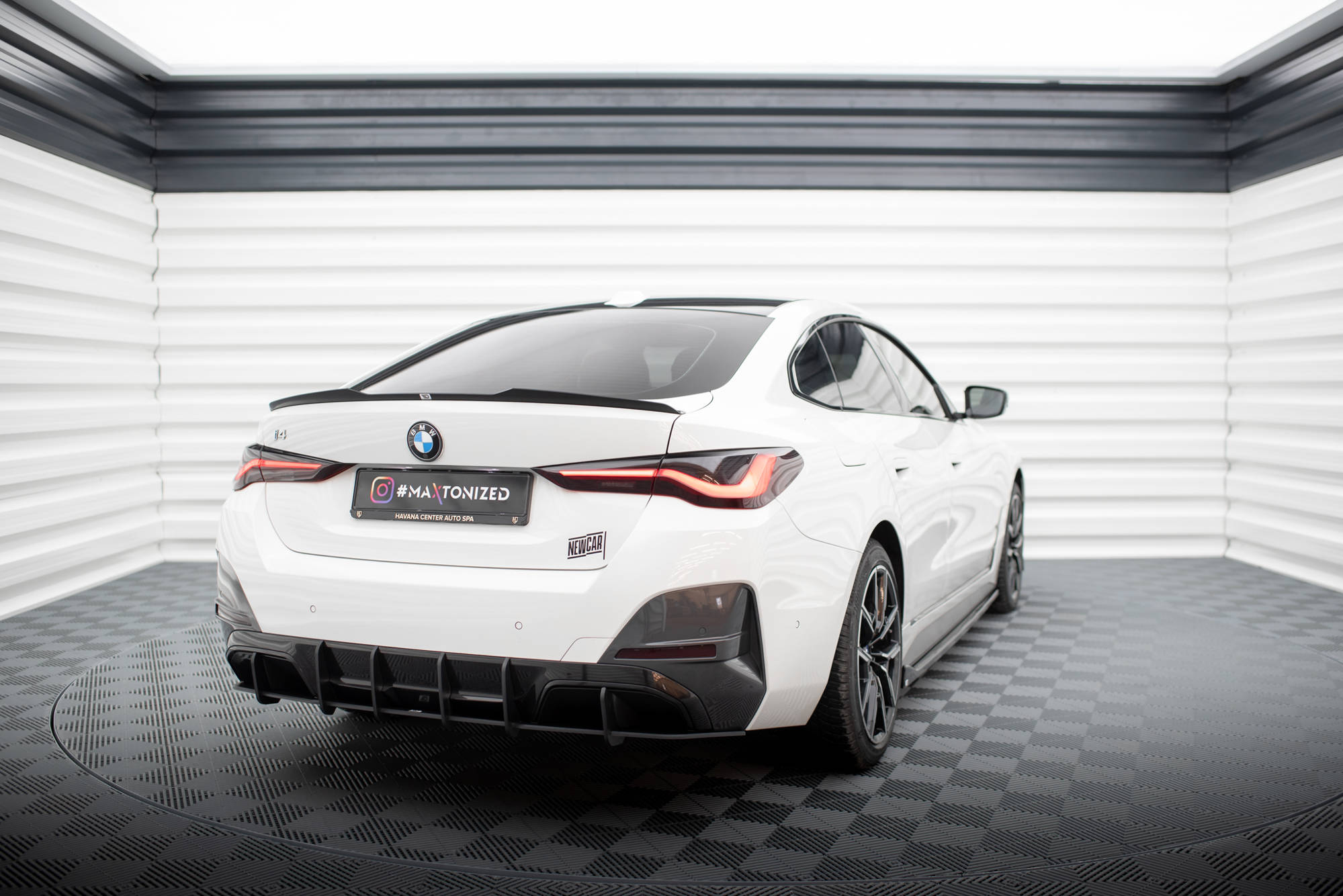 Street Pro Heckschürze Heck Ansatz Diffusor passend für BMW i4 M-Paket G26