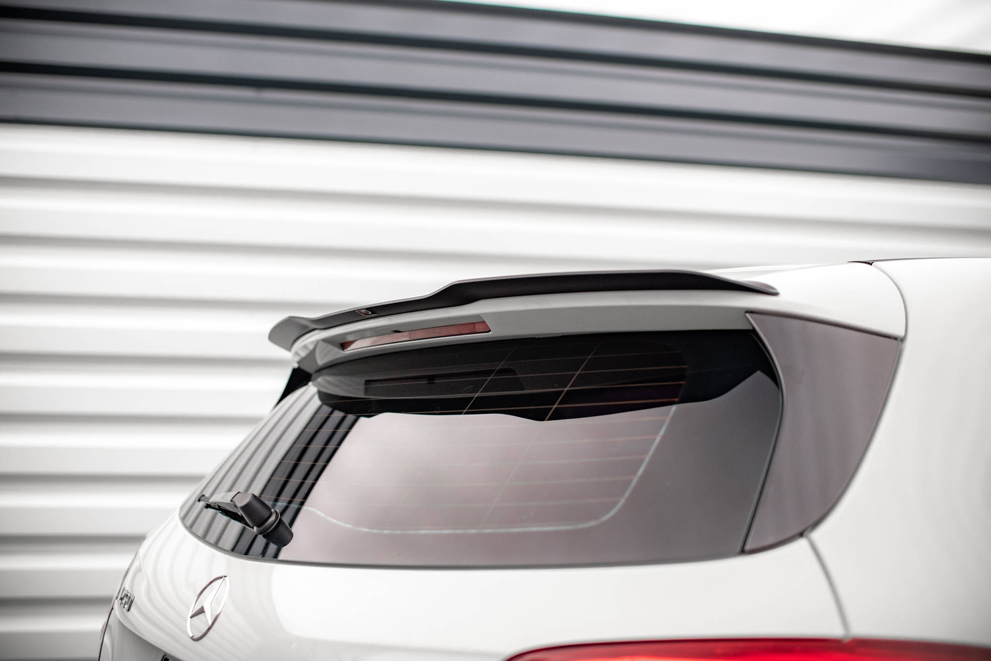 Spoiler CAP für Mercedes-Benz A W176 schwarz Hochglanz