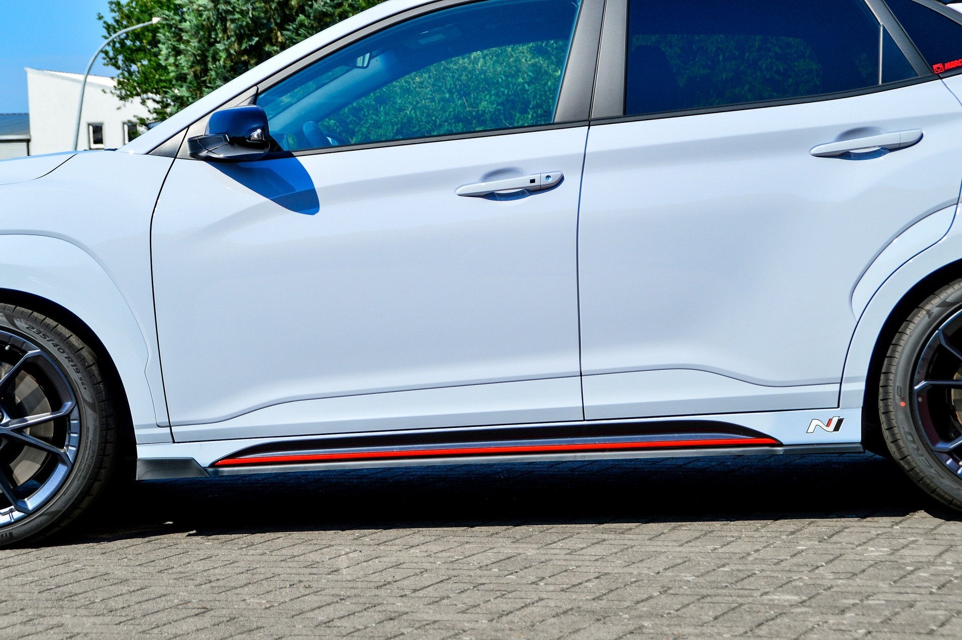 CUP Seitenschweller mit Wing vorne für Hyundai Kona N + N-Line Carbon Optik