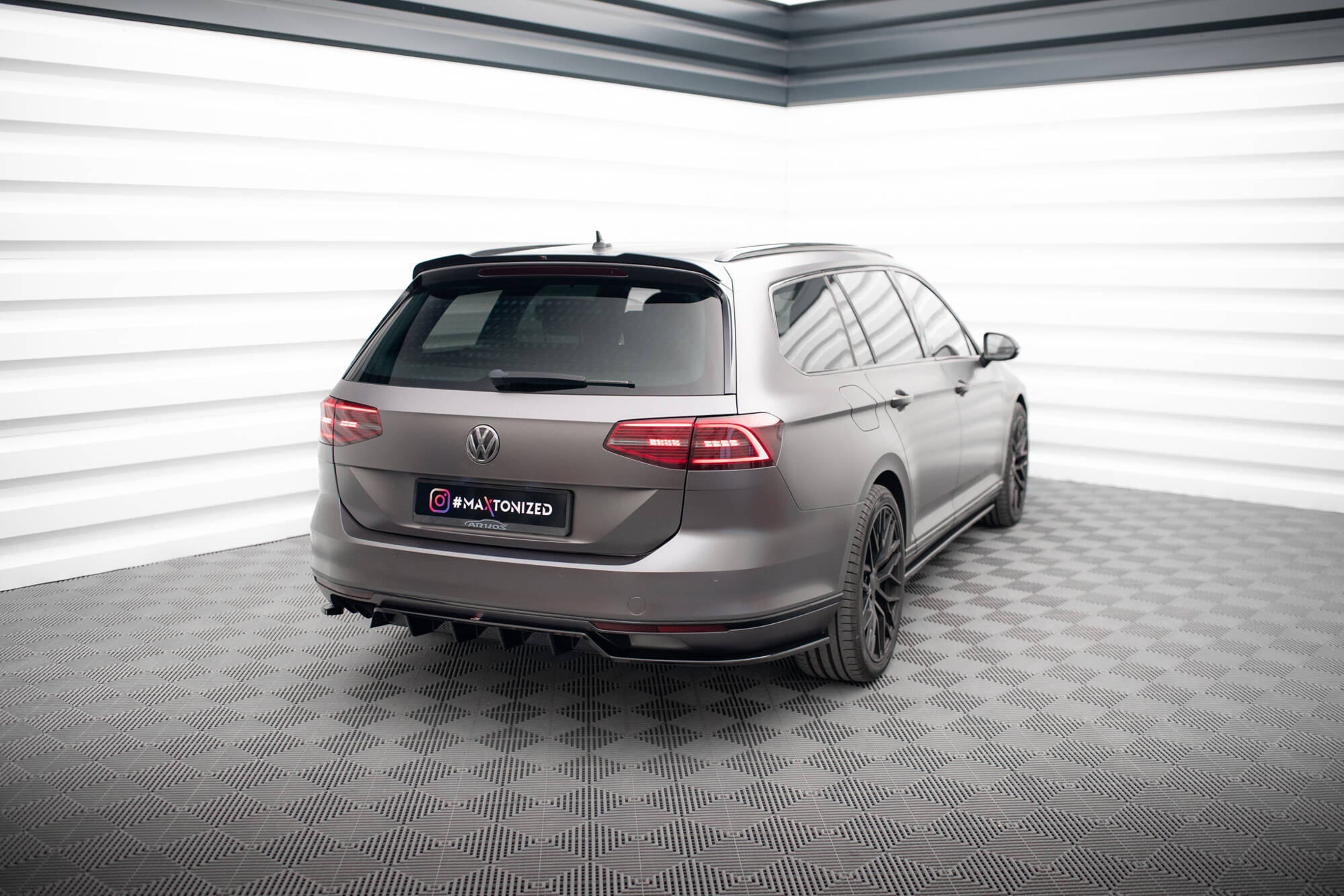 Diffusor Heckansatz passend für VW Passat R-Line B8 schwarz Hochglanz
