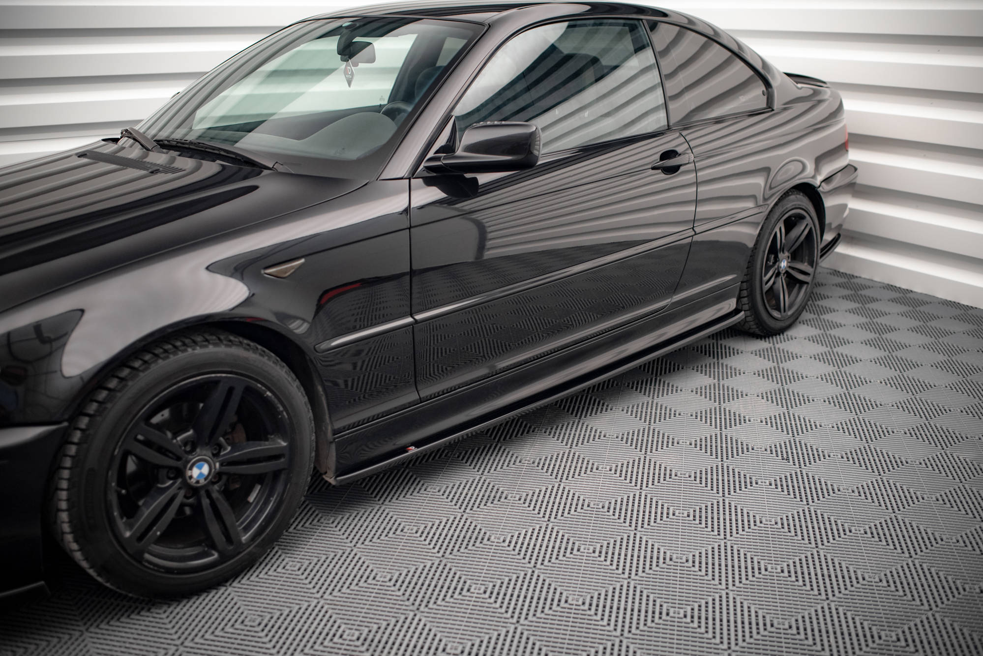 Street+ Seitenschweller Leisten V.2 passend für BMW 3er Coupe M-Paket E46 schwarz Hochglanz