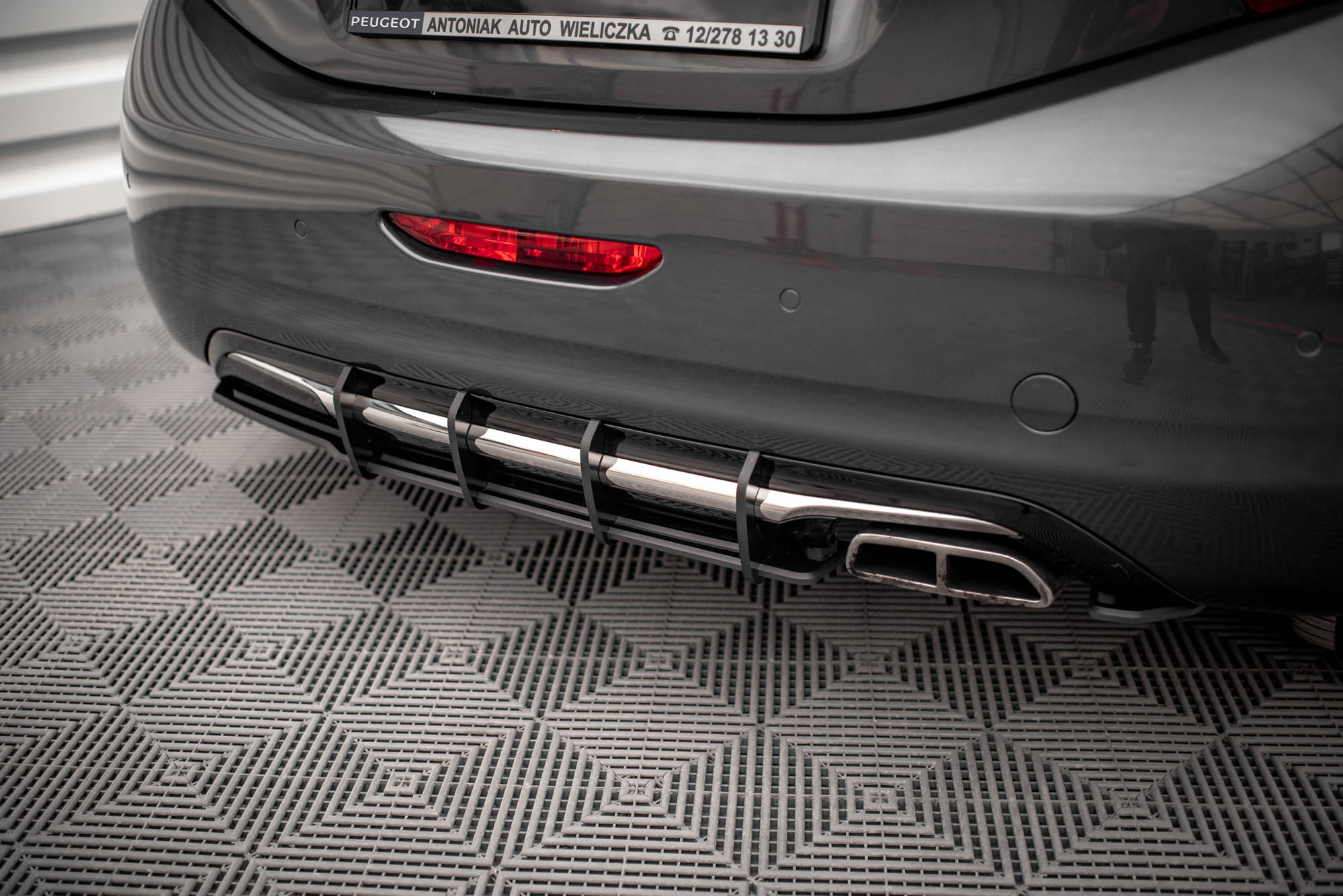 Street Pro Heckschürze Heck Ansatz Diffusor passend für Peugeot 208 GTi Mk1