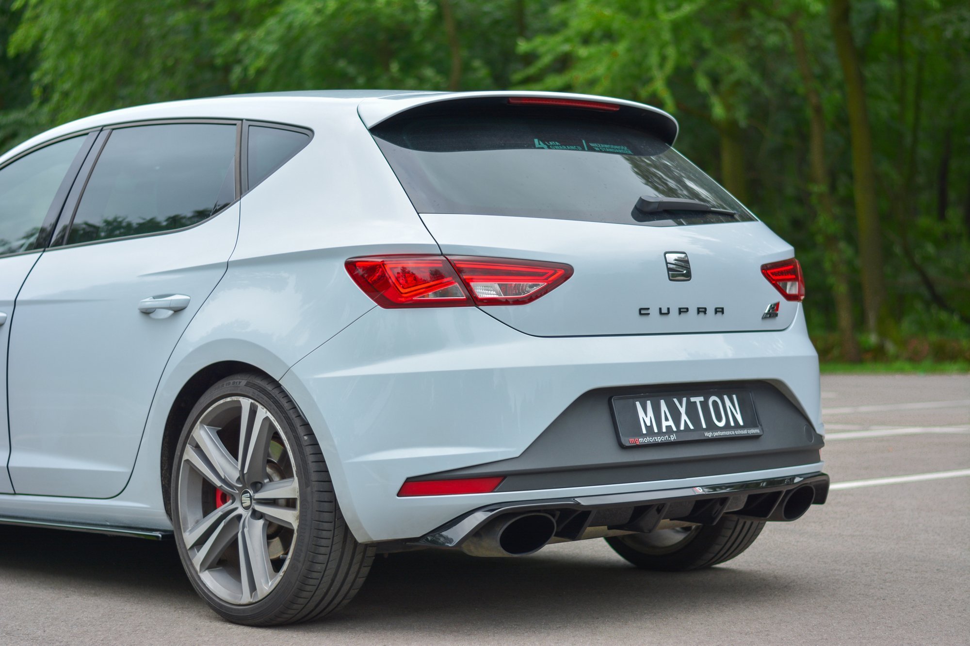 Diffusor Heck Ansatz für Seat Leon III Cupra schwarz Hochglanz
