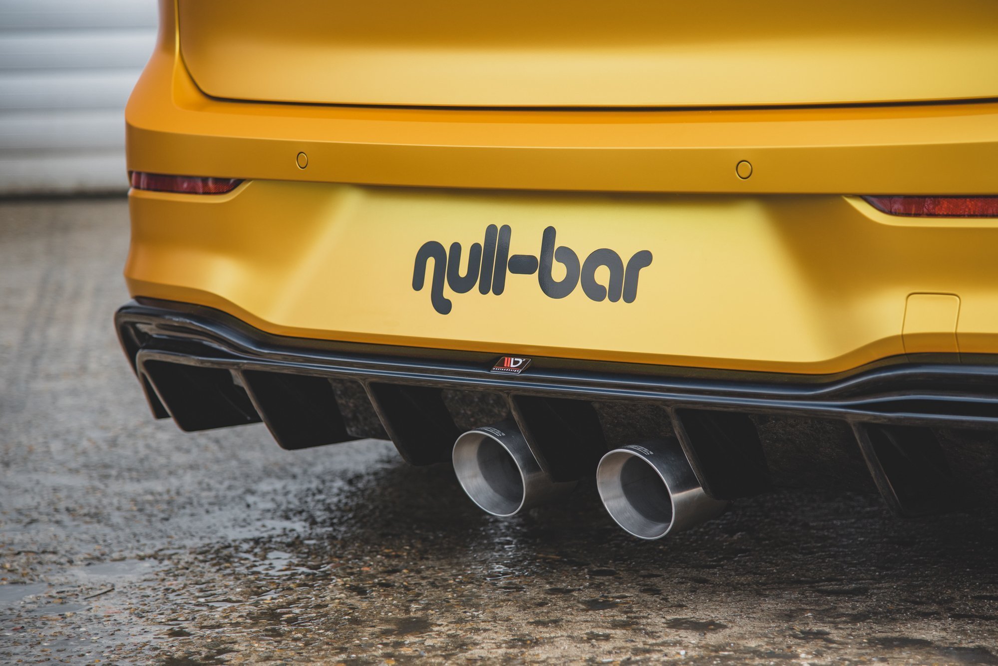 Diffusor Heck Ansatz für R32 LOOK mit Auspuff VW Golf Mk8