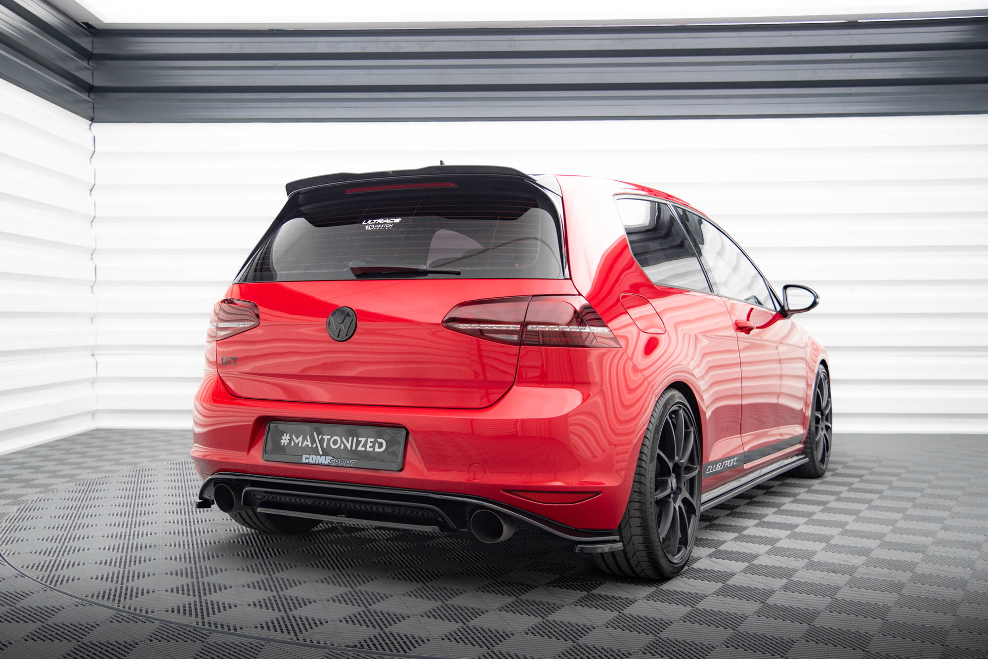 Street+ Mittlerer Diffusor Heck Ansatz passend für VW Golf Mk7 GTI CLUBSPORT
