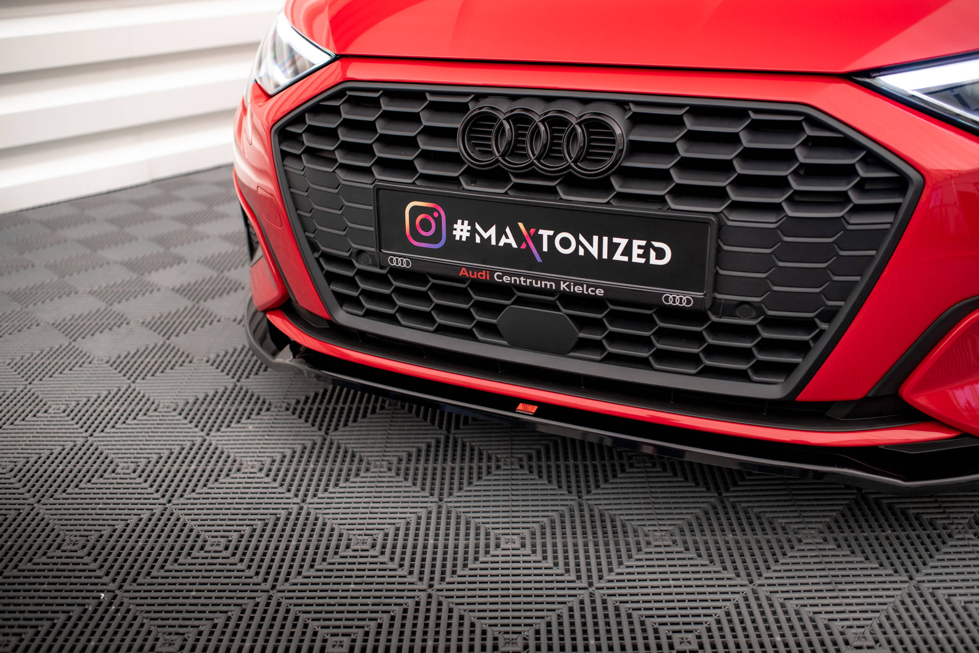 Street+ Spoilerlippe Front Ansatz V.2 passend für Audi A3 8Y schwarz Hochglanz